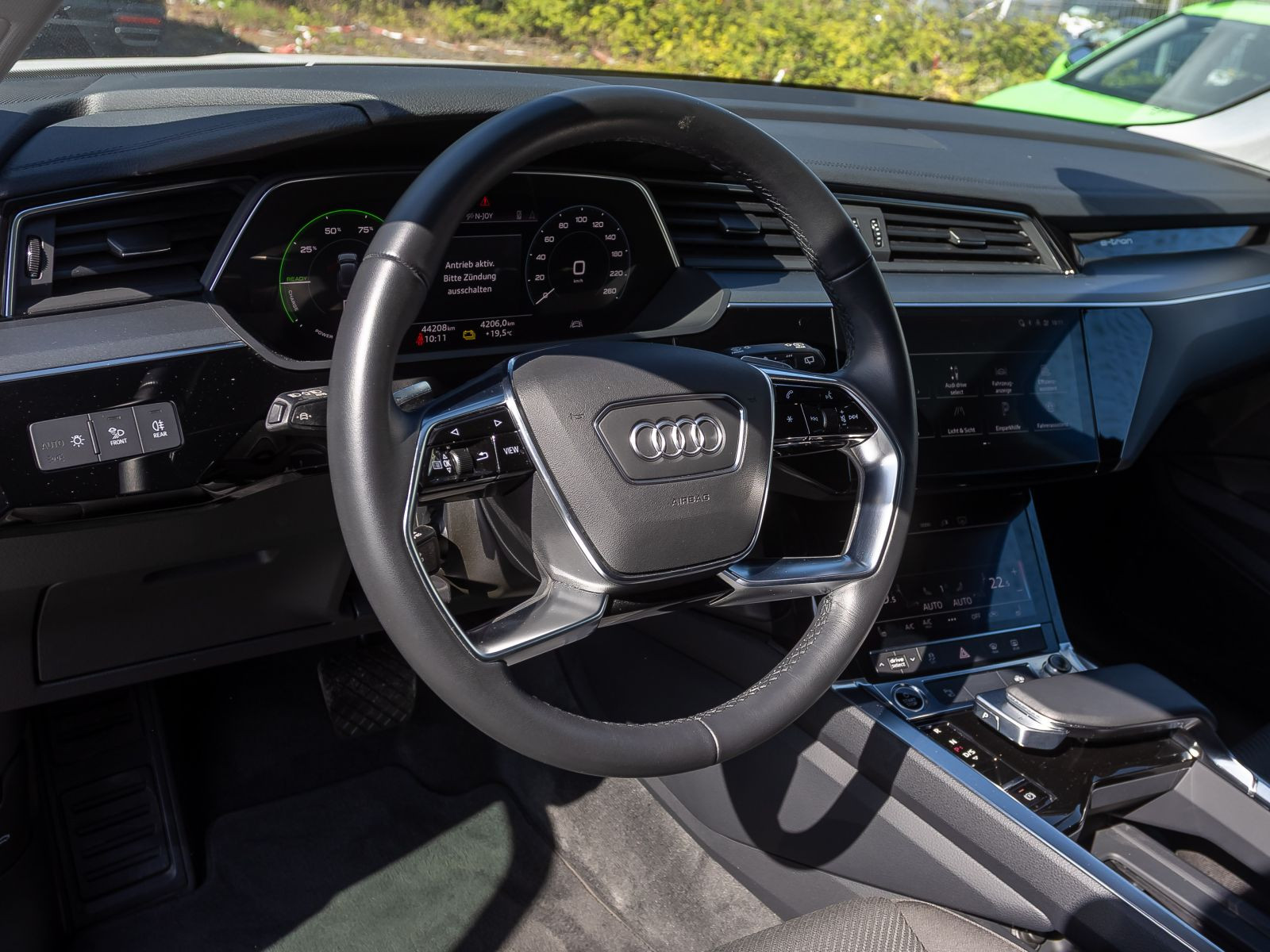 Audi e-tron S line 50 qu Navi Matrix Standklima Luftfederung