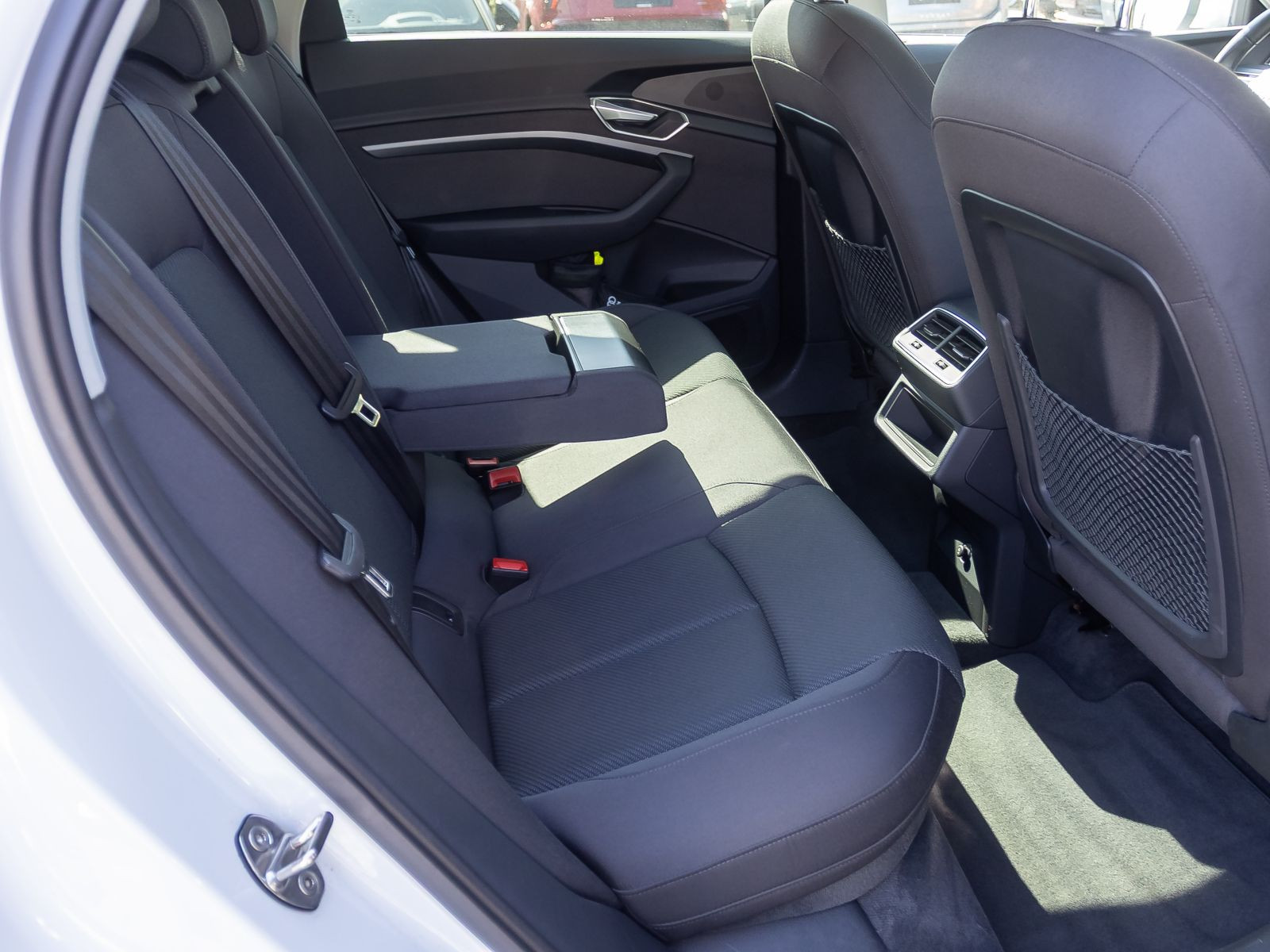 Audi e-tron S line 50 qu Navi Matrix Standklima Luftfederung