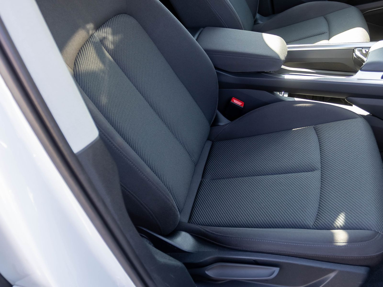 Audi e-tron S line 50 qu Navi Matrix Standklima Luftfederung