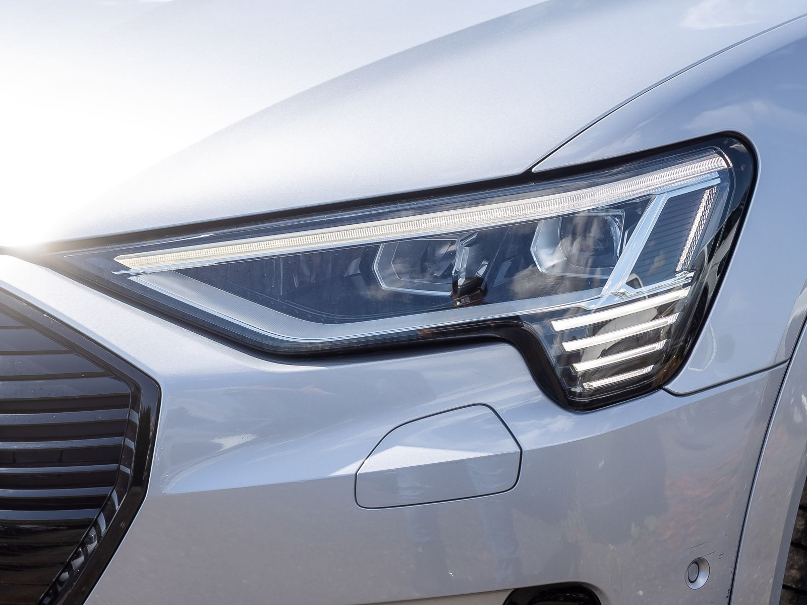 Audi e-tron advanced 50 qu Navi Matrix Standklima Luftfederung