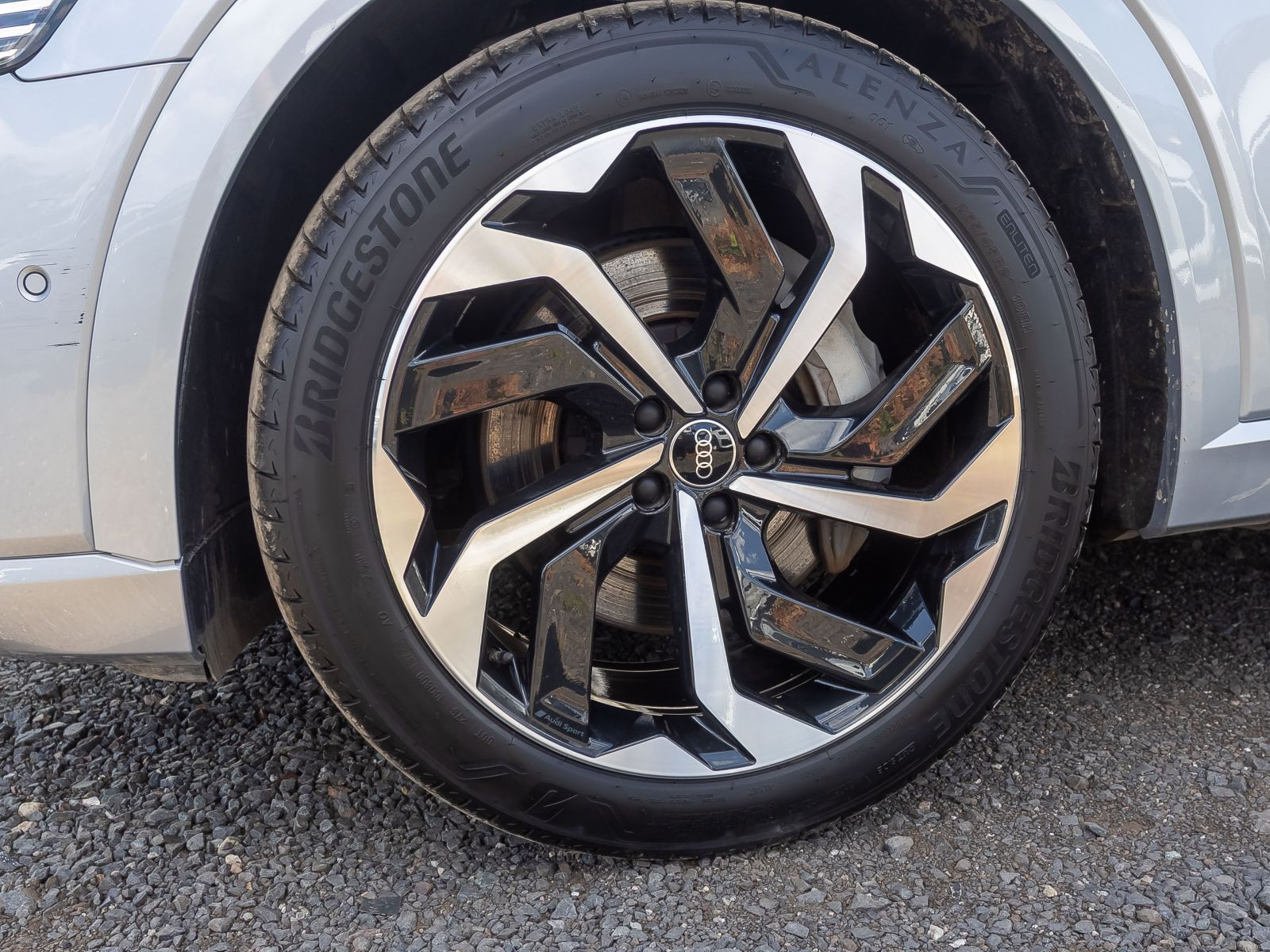 Audi e-tron advanced 50 qu Navi Matrix Standklima Luftfederung