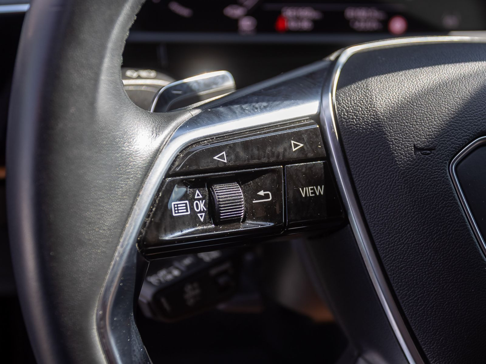 Audi e-tron advanced 50 qu Navi Matrix Standklima Luftfederung