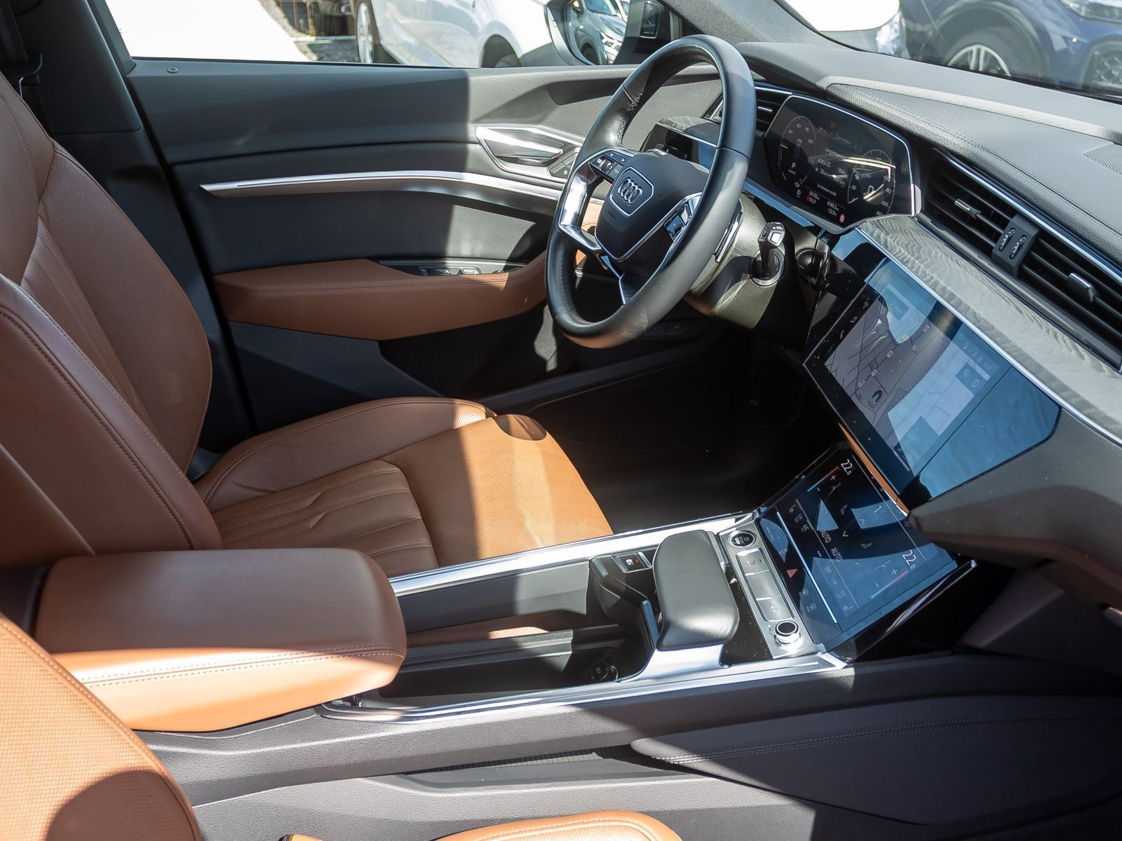 Audi e-tron advanced 50 qu Navi Matrix Standklima Luftfederung