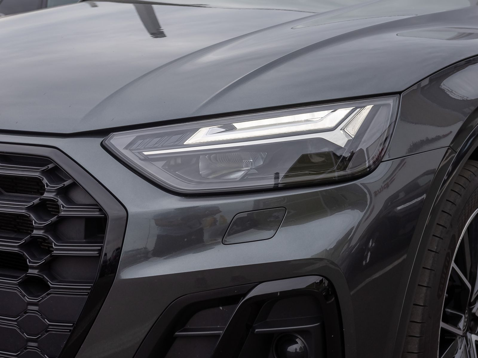 Audi Q5 S line 55TFSIe qu Navi LED HuD Standklima Luftfederung