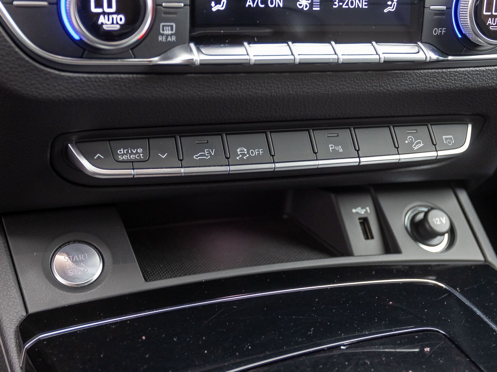 Audi Q5 S line 55TFSIe qu Navi LED HuD Standklima Luftfederung