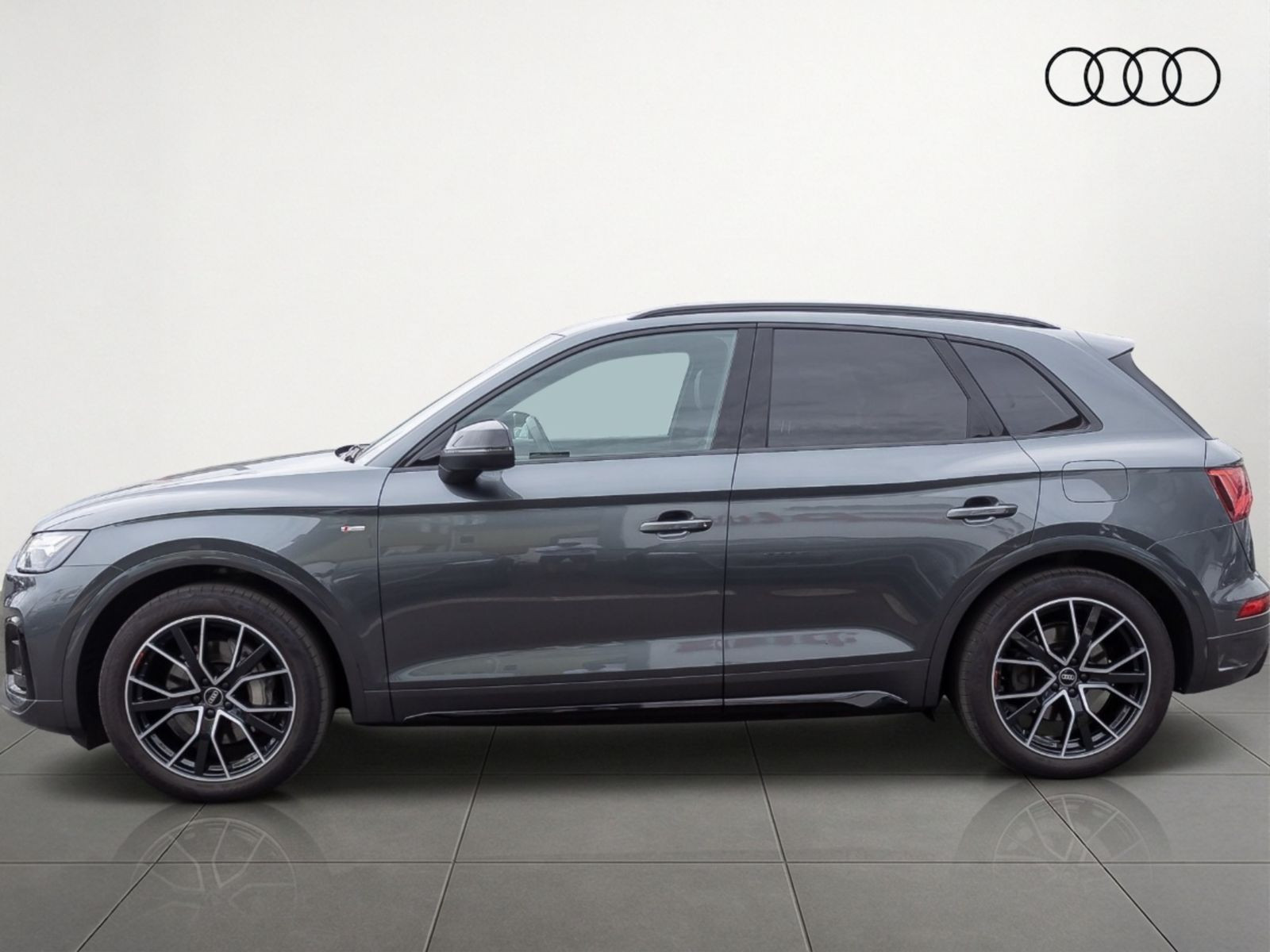 Audi Q5 S line 55TFSIe qu Navi LED HuD Standklima Luftfederung