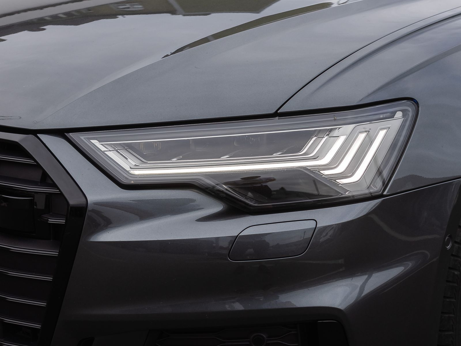 Audi A6 Avant S line 55TFSIe qu Navi Matrix HuD Standklima