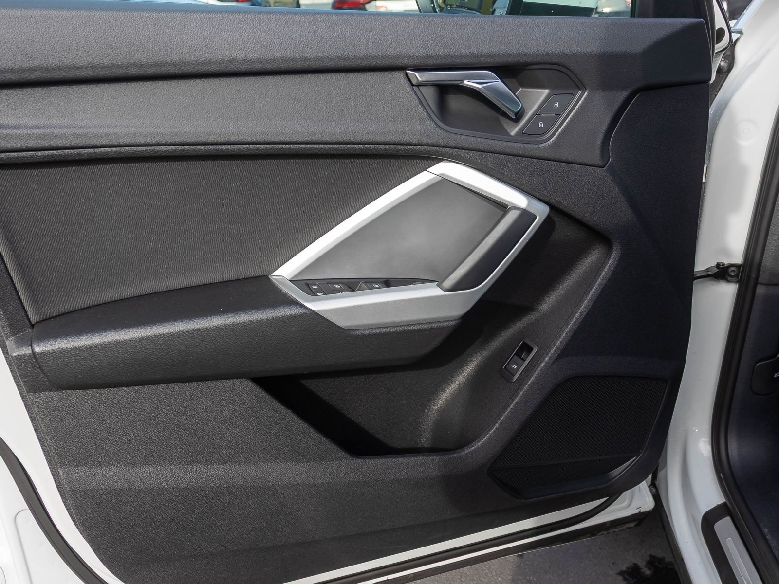 Audi Q3 S line 35TDI Stronic Navi LED ACC Panorama