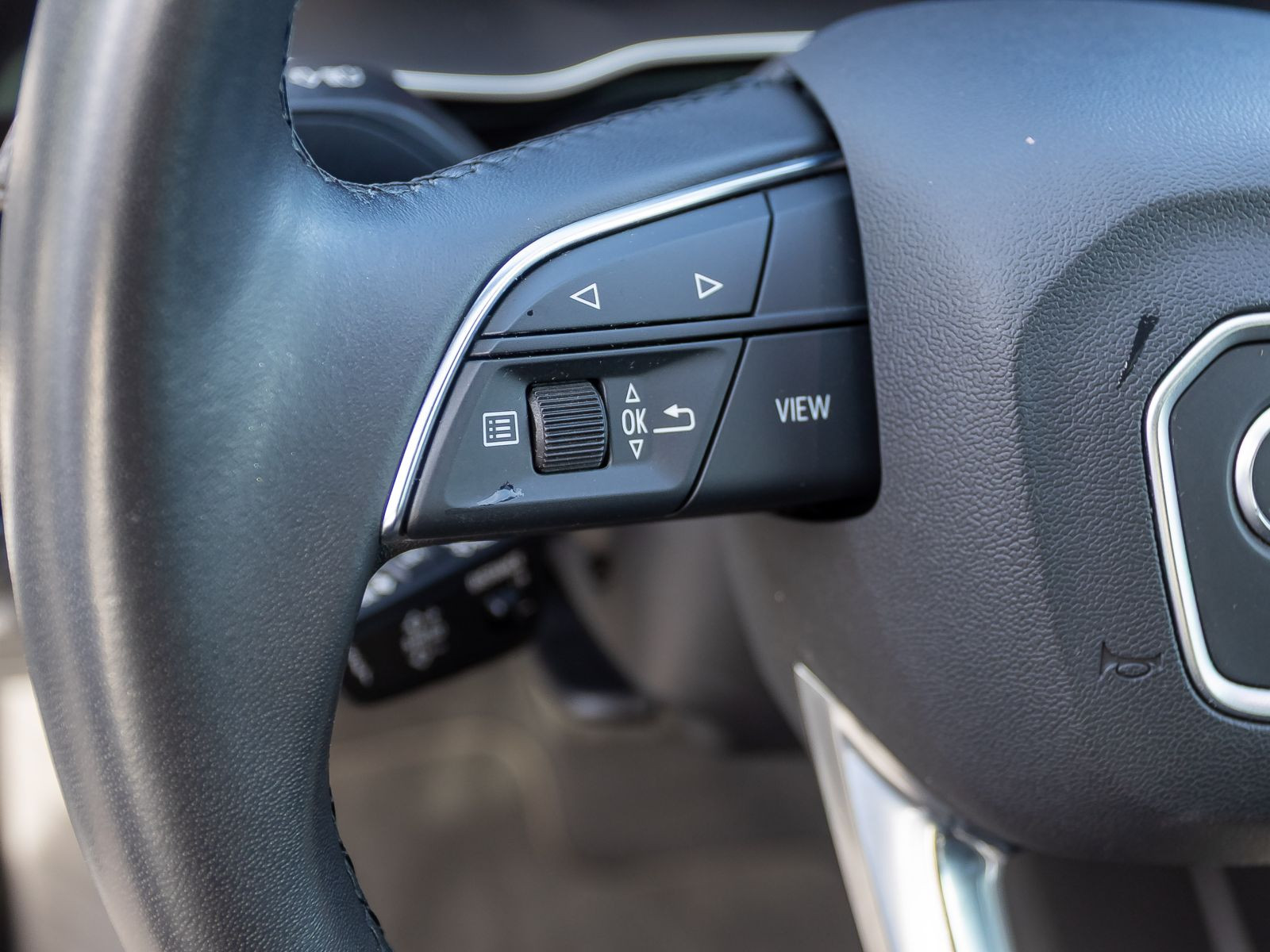 Audi Q3 S line 35TDI Stronic Navi LED ACC Panorama