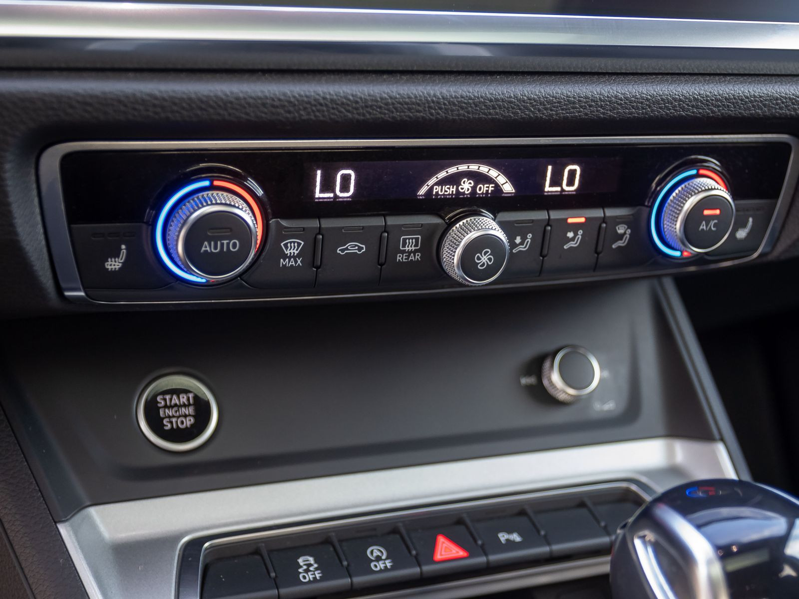 Audi Q3 S line 35TDI Stronic Navi LED ACC Panorama