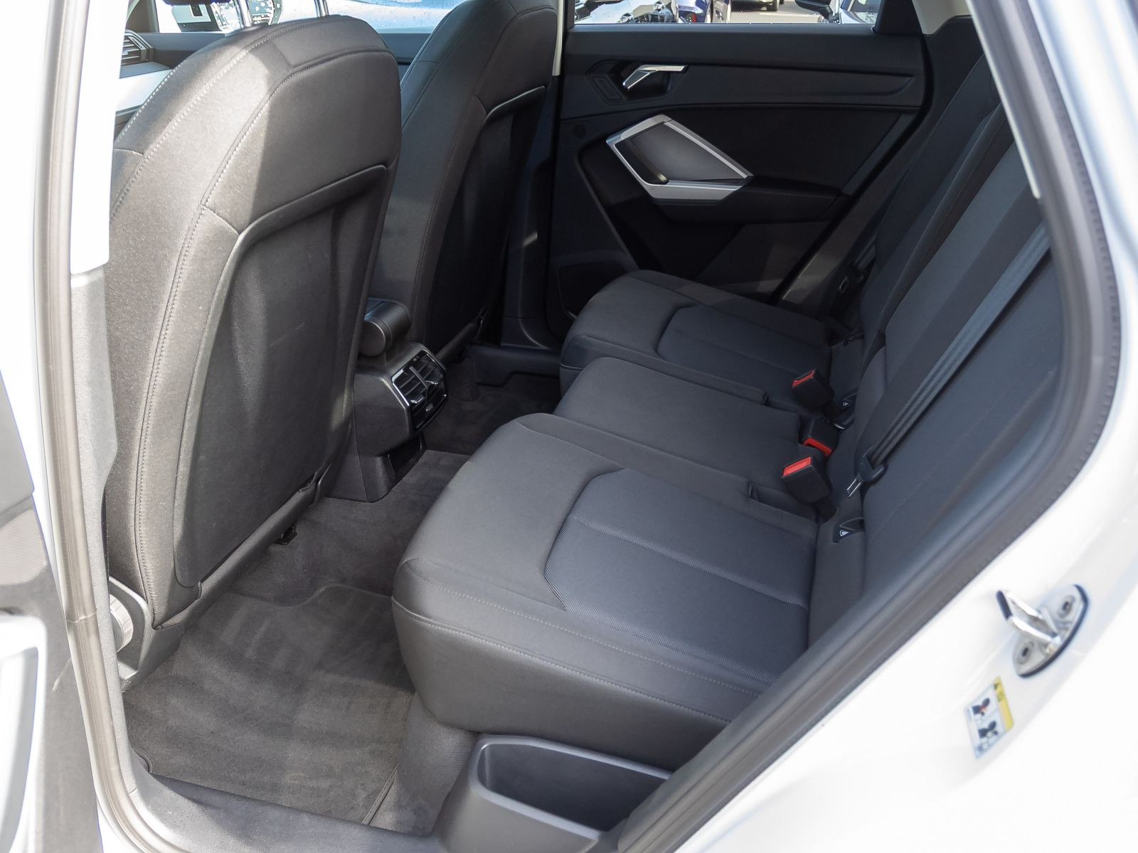 Audi Q3 S line 35TDI Stronic Navi LED ACC Panorama