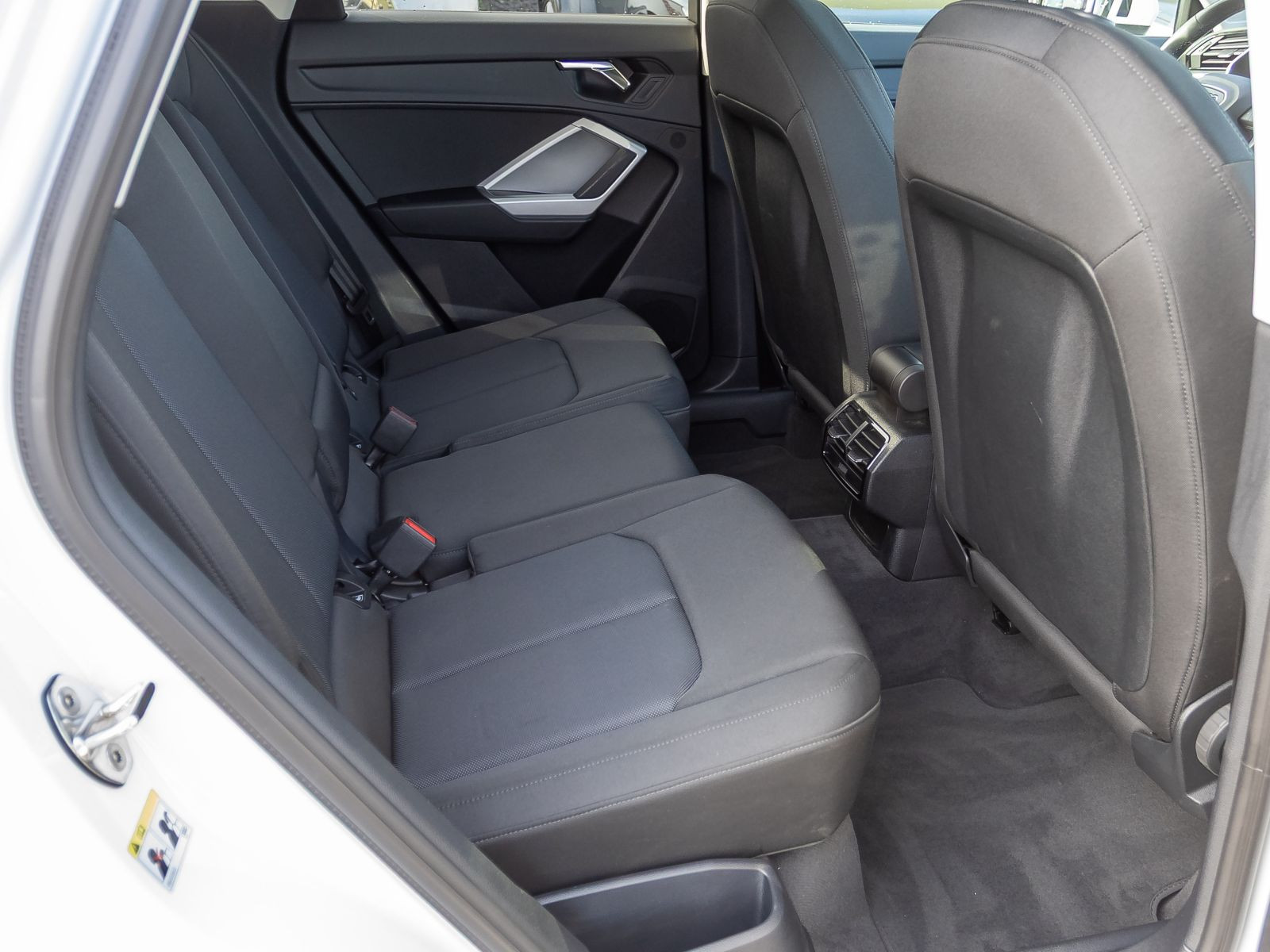 Audi Q3 S line 35TDI Stronic Navi LED ACC Panorama