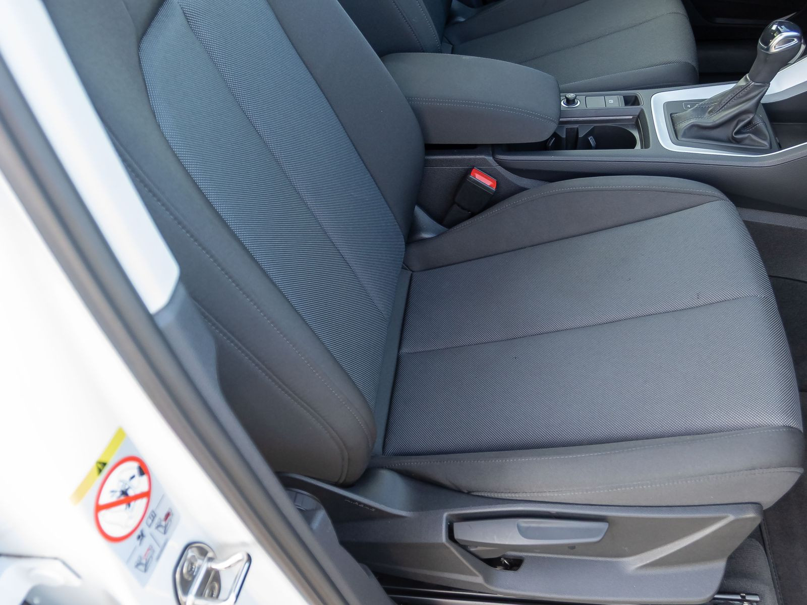 Audi Q3 S line 35TDI Stronic Navi LED ACC Panorama