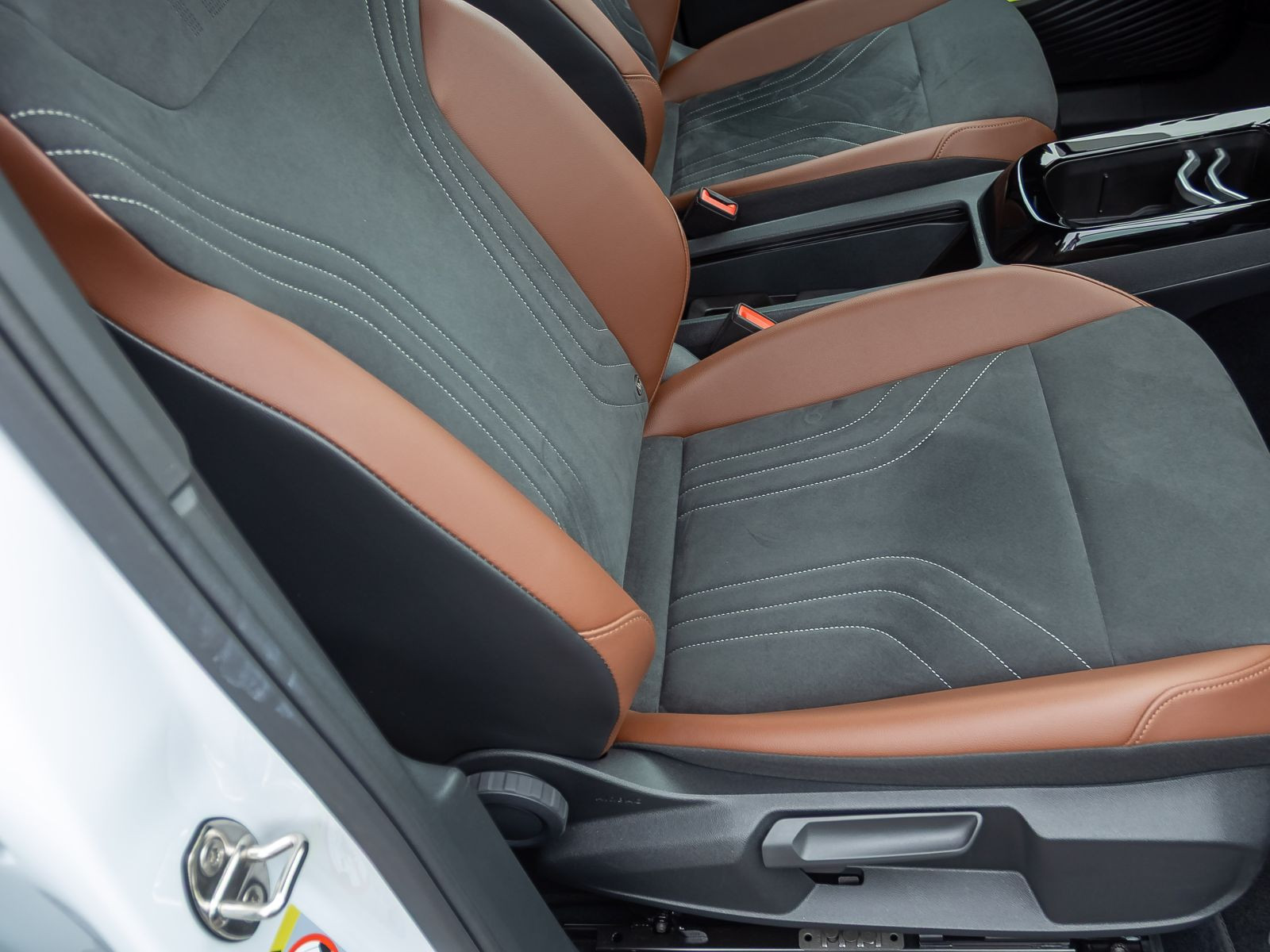 Volkswagen ID.4 Pro Performance, LED-Matrix, Navi, Rückfahrkamera, App-Connect