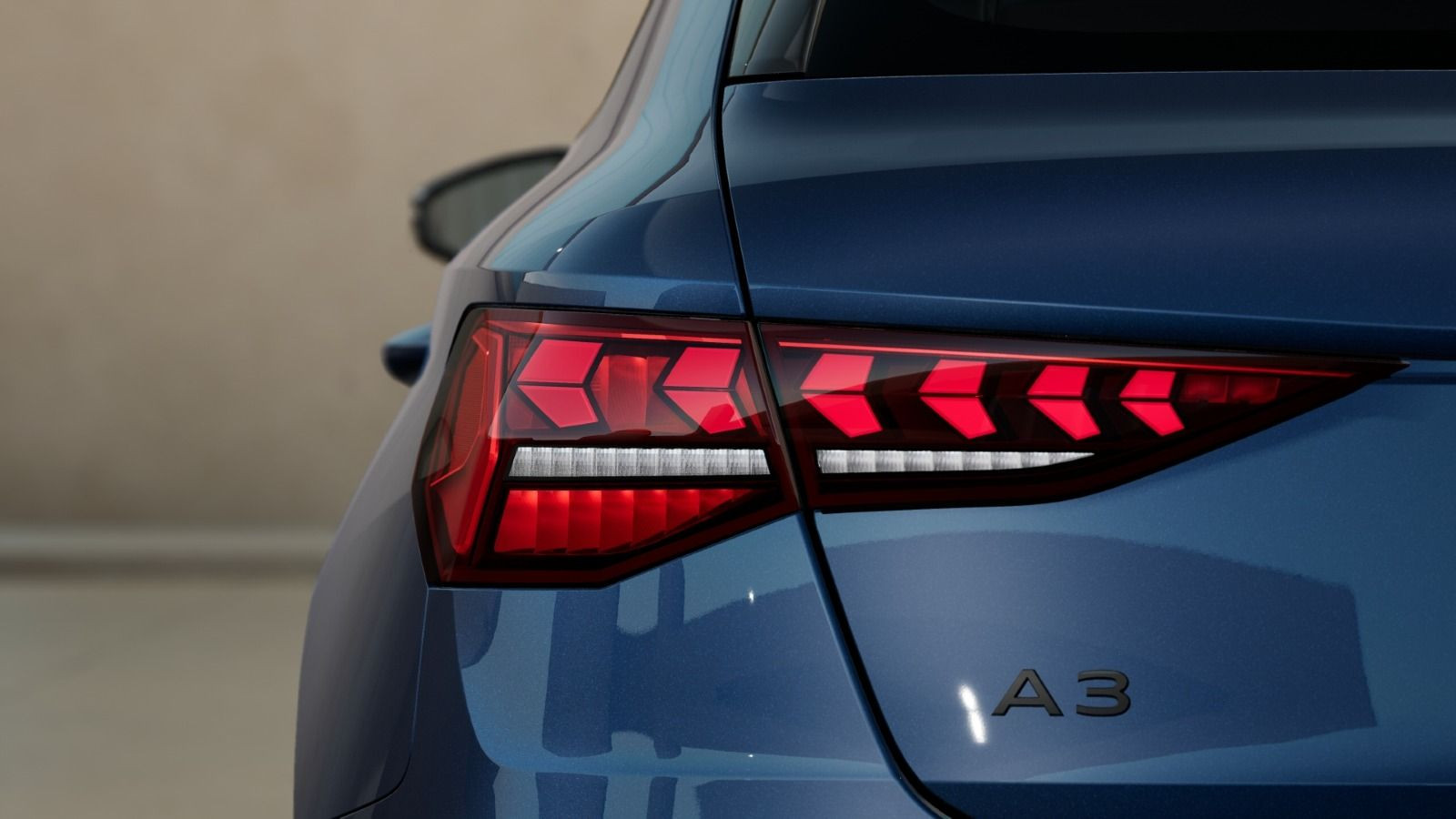 Audi A3 Sportback S line TFSI 110kW Stronic NAVI/ 18"/ Business/AHK