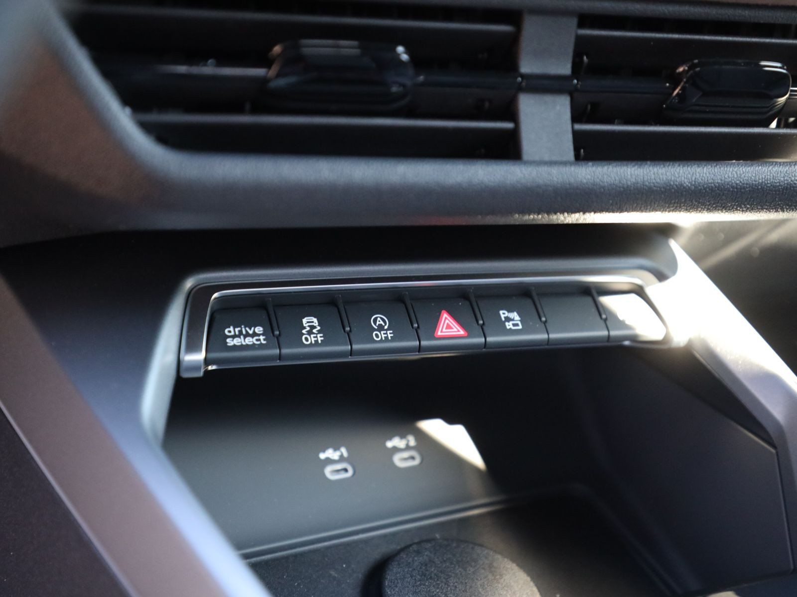 Audi A3 Limousine S line TFSI 110kW S tronic TechPlus/Business/AHK