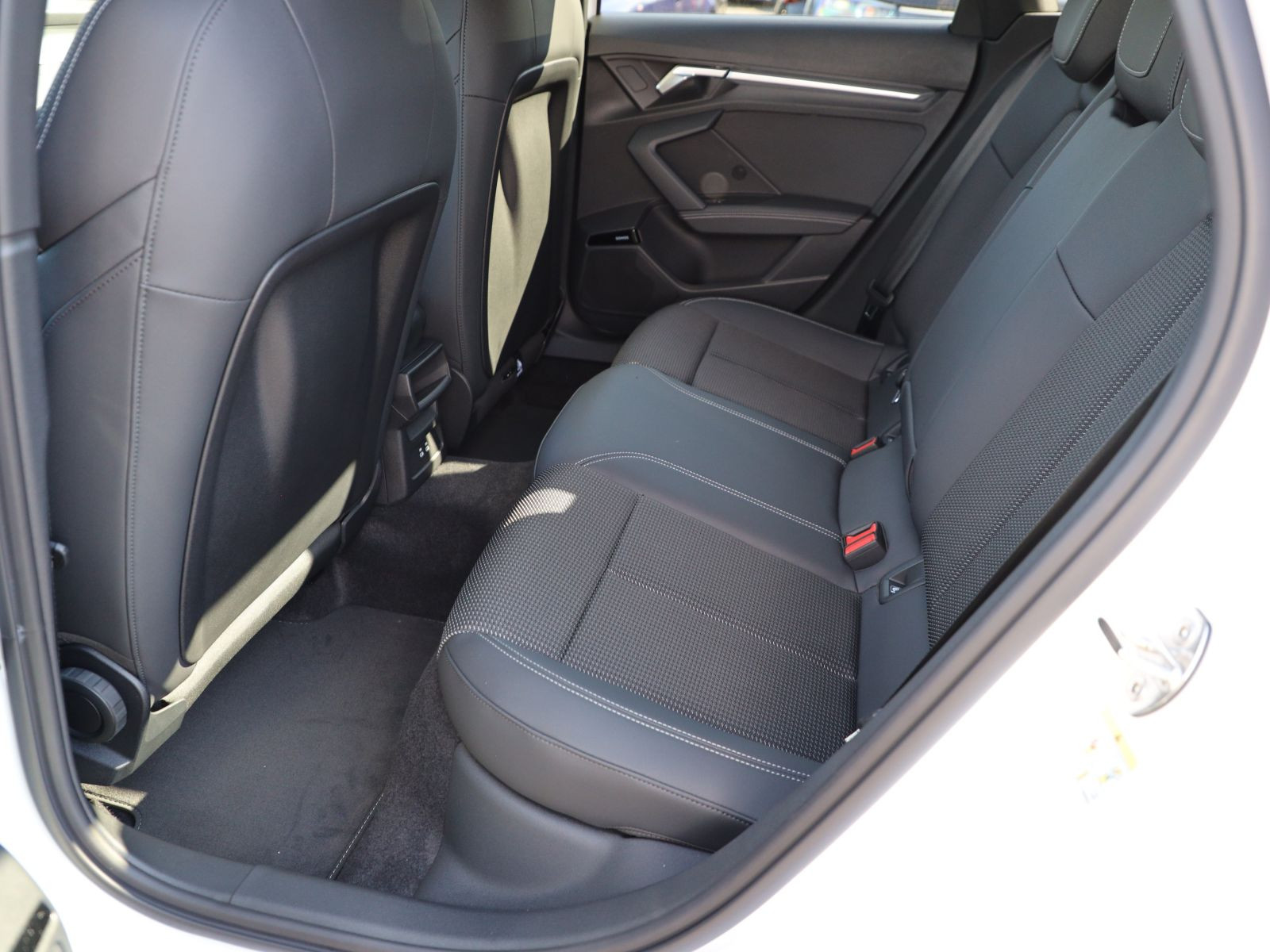 Audi A3 Limousine S line TFSI 110kW S tronic TechPlus/Business/AHK