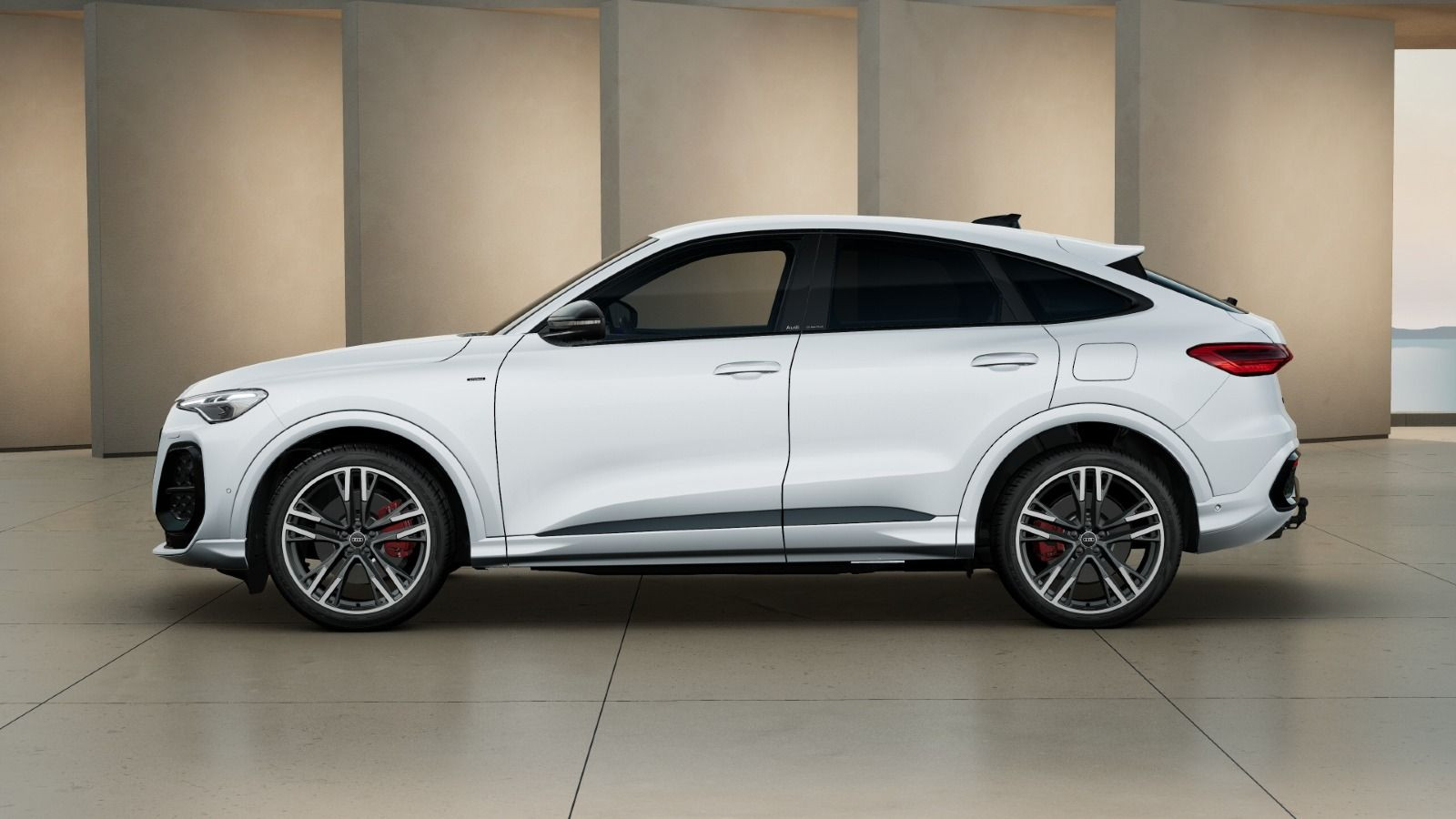 Audi Q5 Sportback e-hybrid S line qu. TechPlus/21" /AHK/270kW
