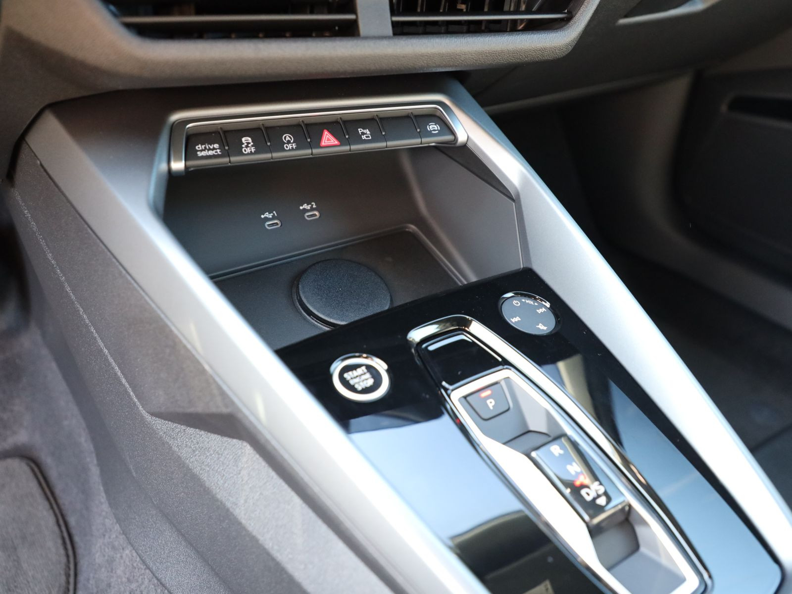 Audi A3 Sportback advanced TFSI 150PS S tronic TechPlus/ Businesspaket/AHK/