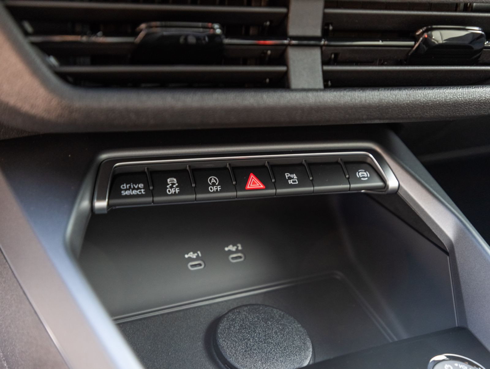 Audi A3 Sportback S line TFSI TechPlus/ 18" / Business 85kW