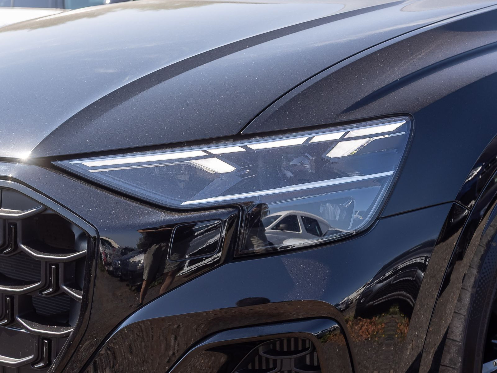 Audi Q8 S line 60TFSIe qu Navi HuD Matrix AIR Standklima