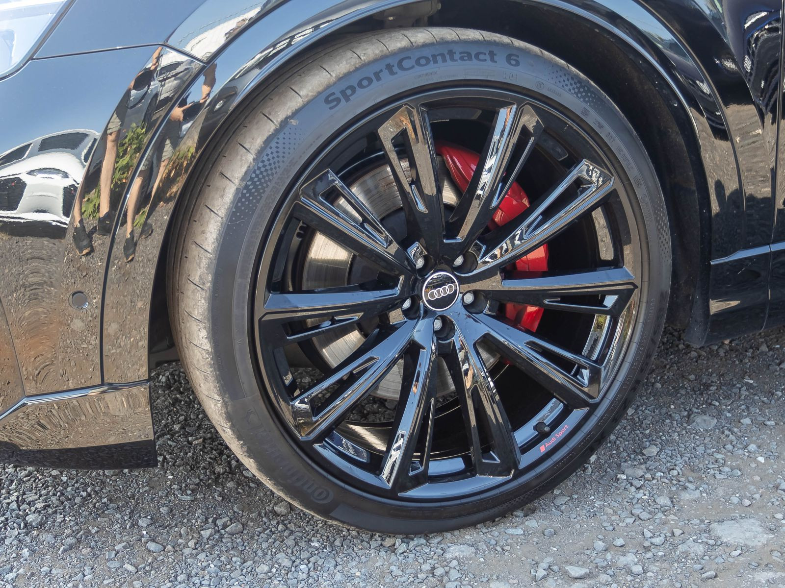 Audi Q8 S line 60TFSIe qu Navi HuD Matrix AIR Standklima