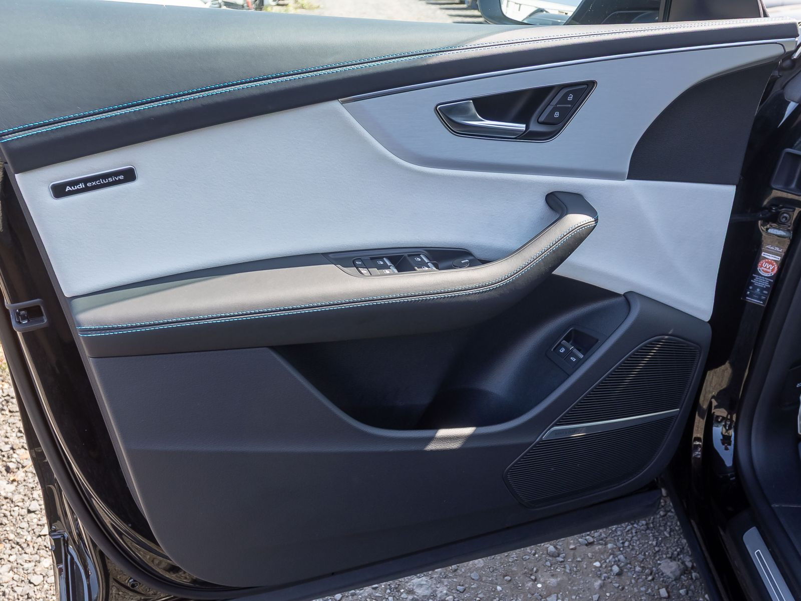 Audi Q8 S line 60TFSIe qu Navi HuD Matrix AIR Standklima