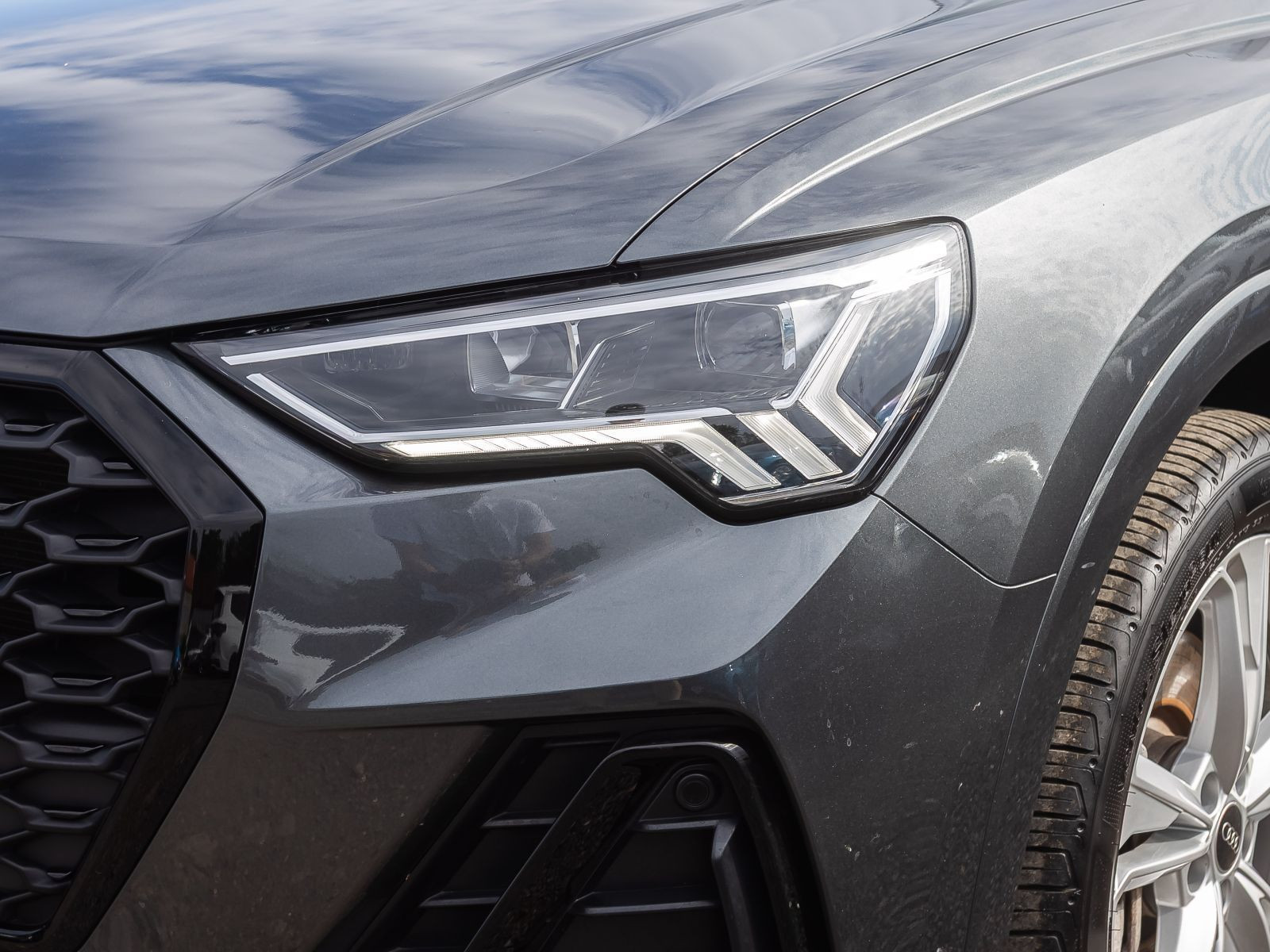 Audi Q3 Sportback S line 45TFSI e Stronic LED ACC