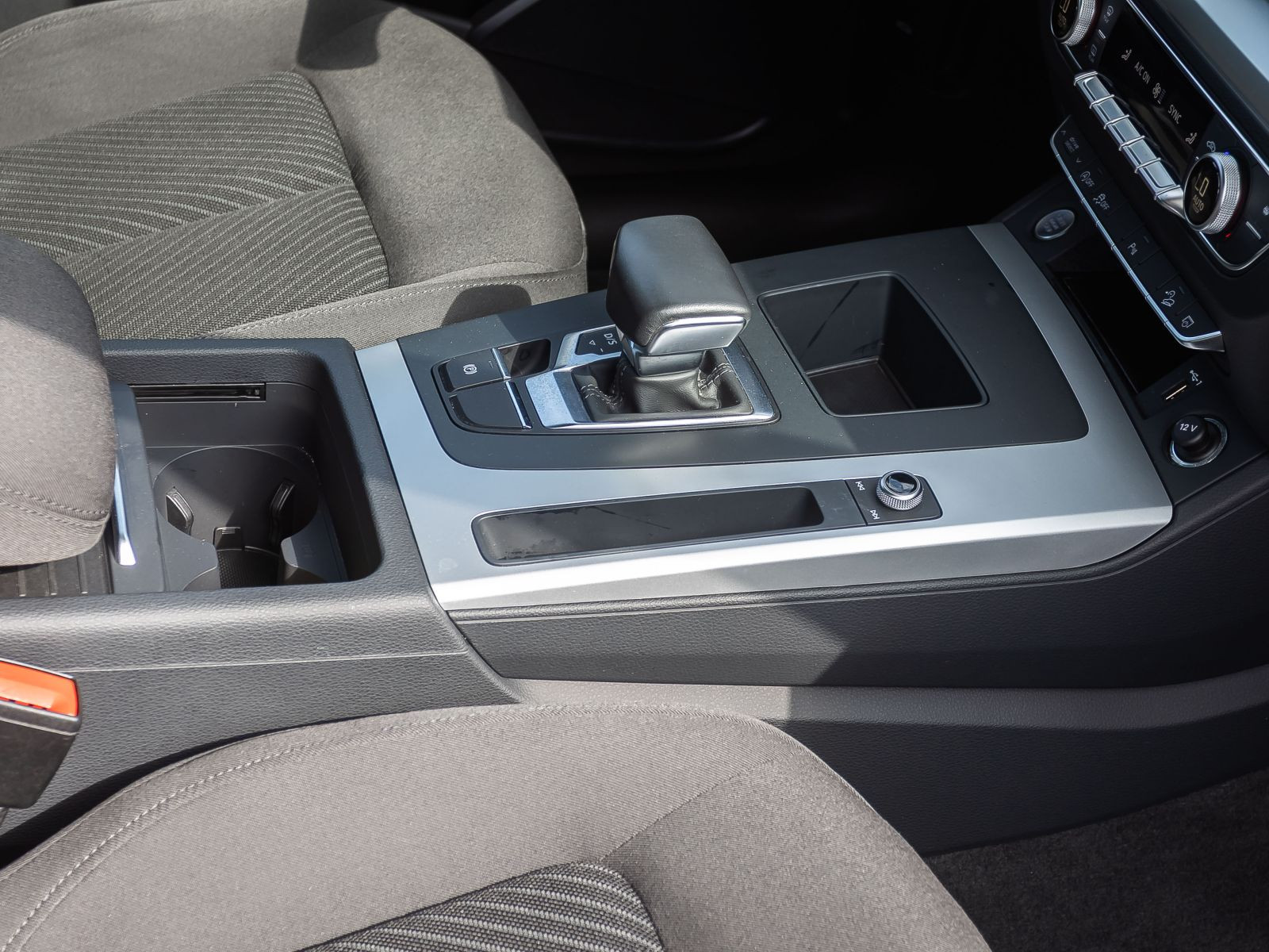 Audi Q5 40TDI qu Stronic Navi LED ACC EPH AHK DAB