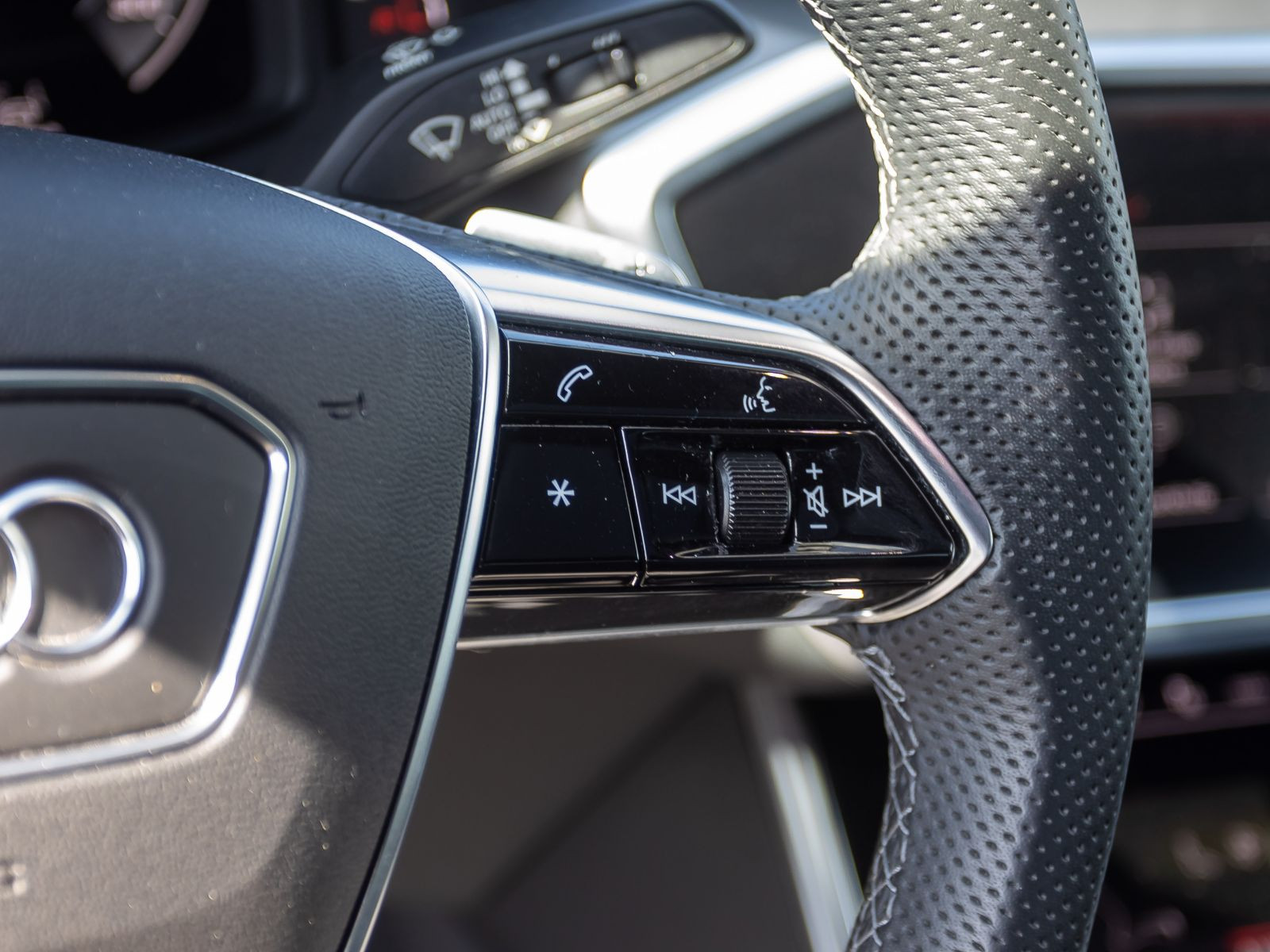 Audi A6 S line 45TFSI Navi Matrix HuD Panorama ACC B&O
