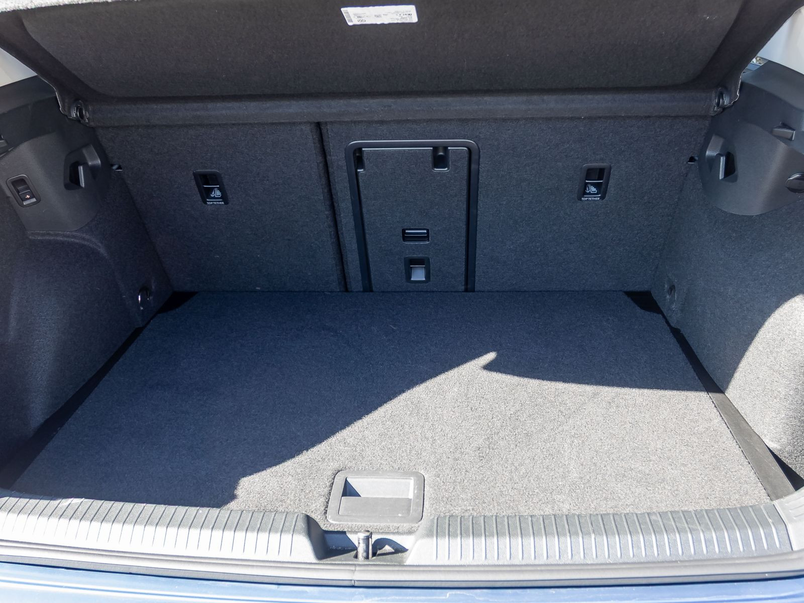 Volkswagen Golf VIII Goal 1.5 eTSI DSG Navi Matrix ACC AHK