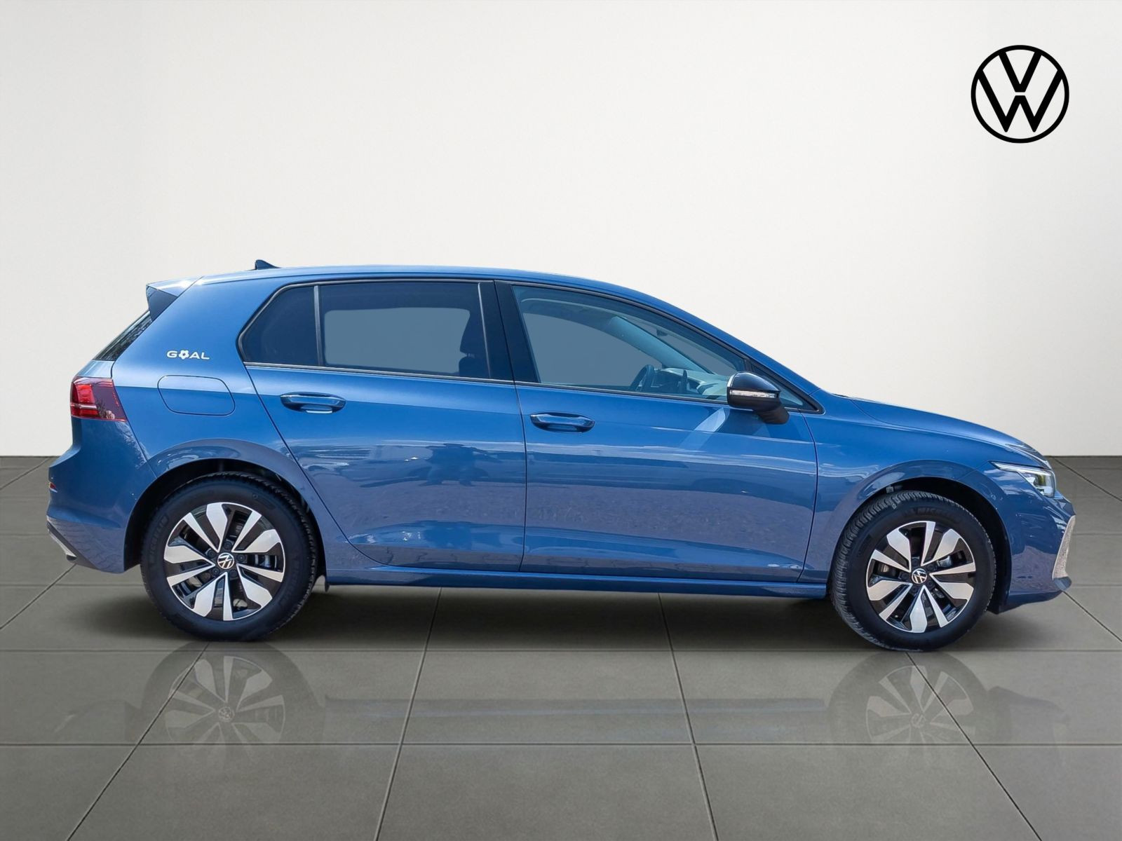Volkswagen Golf VIII Goal 1.5 eTSI DSG Navi LED ACC EPH AHK