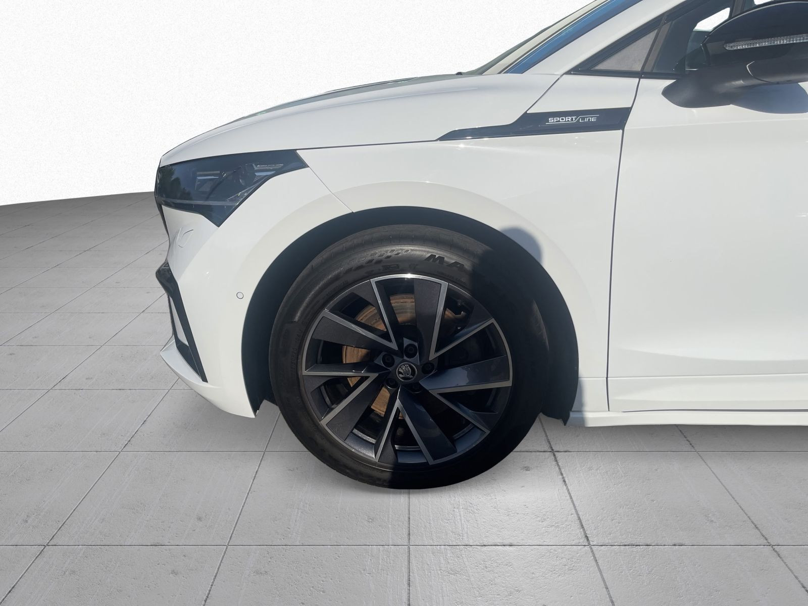 Skoda Enyaq 80 Sportline Navi HuD Matrix Panorama AHK