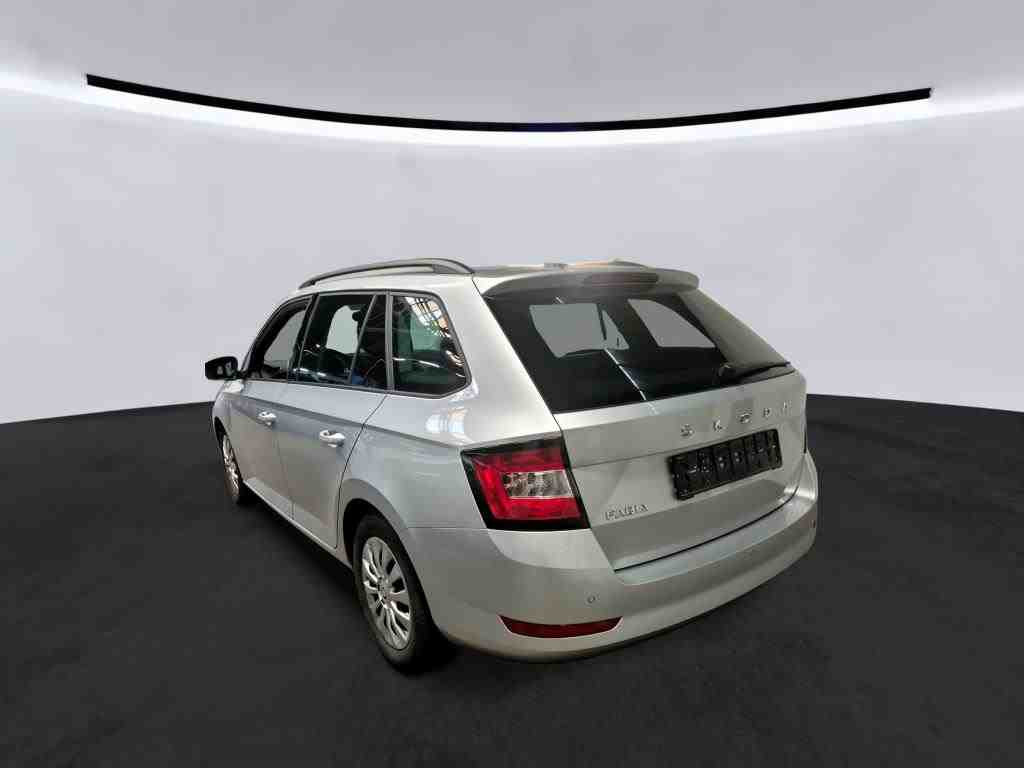 Skoda Fabia Combi Ambition 1.0 TSI Navi GRA Carplay