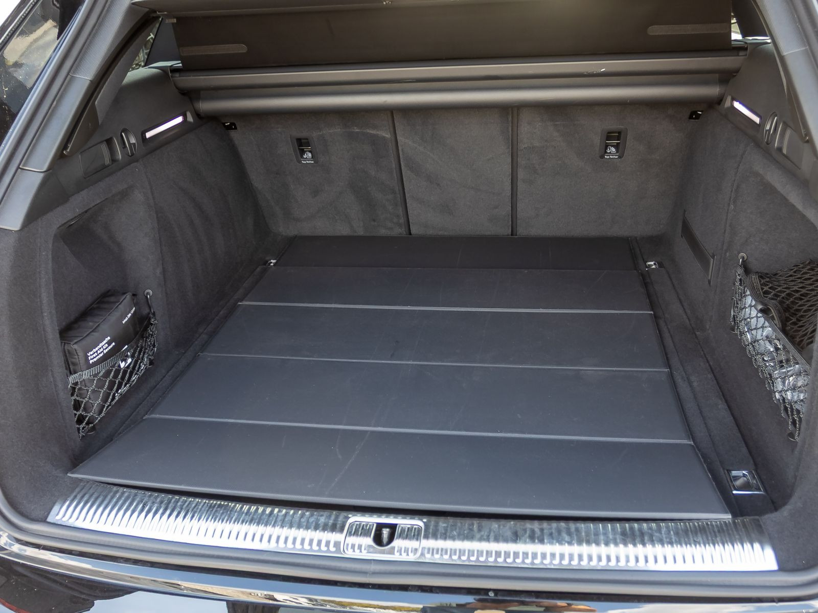 Audi RS4 Avant Navi Matrix Sportabgasanlage ACC