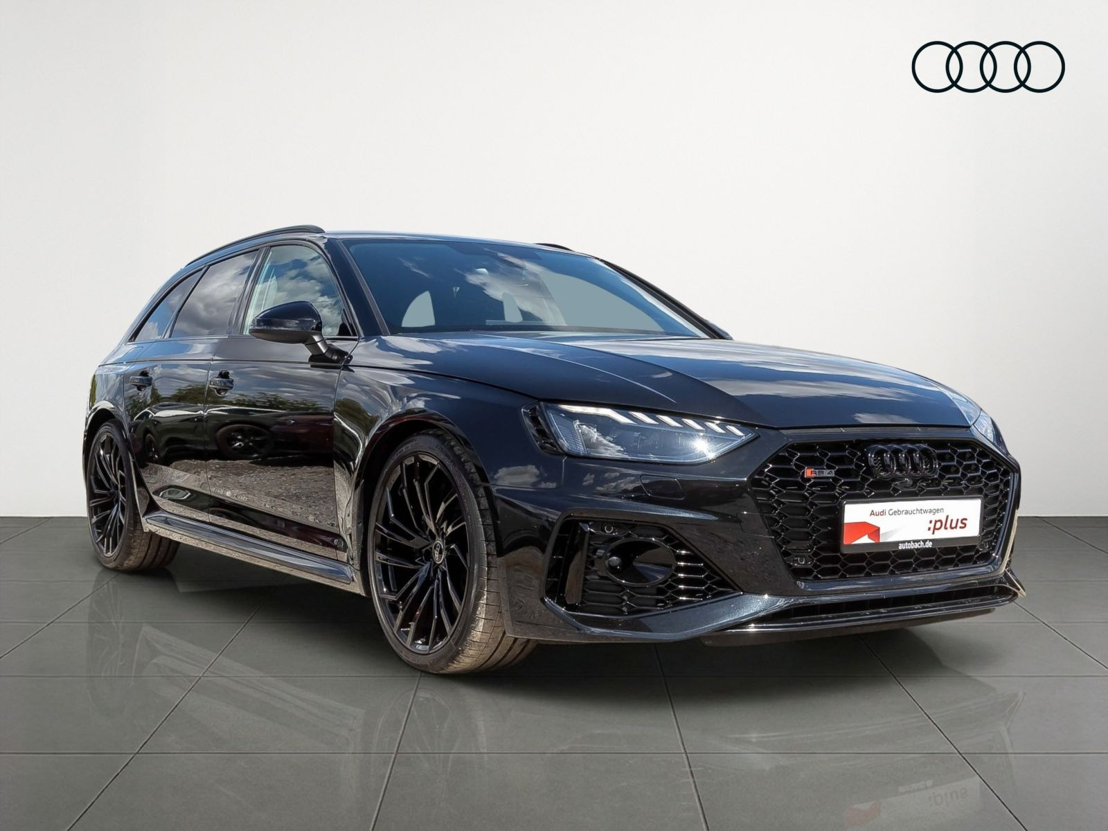 Audi RS4 Avant Navi Matrix Sportabgasanlage ACC