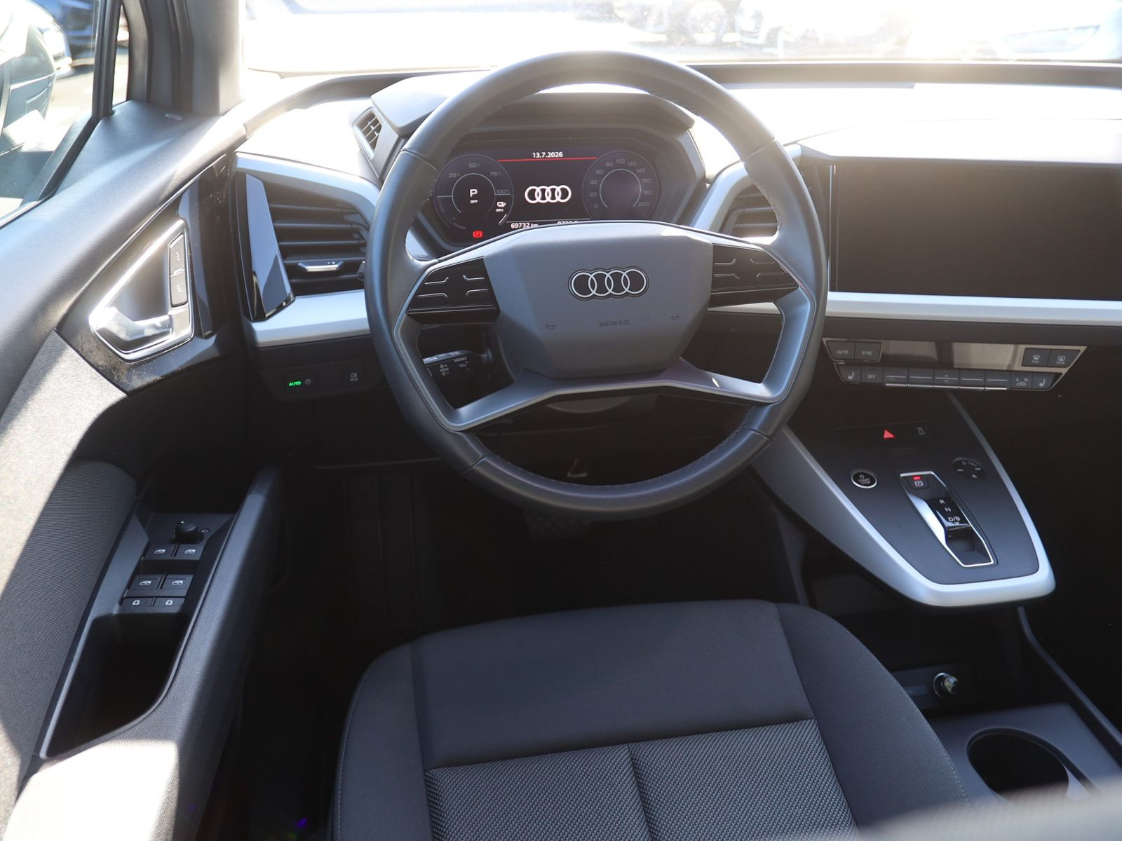 Audi Q4 e-tron 40 Navi LED ACC Standklima DAB
