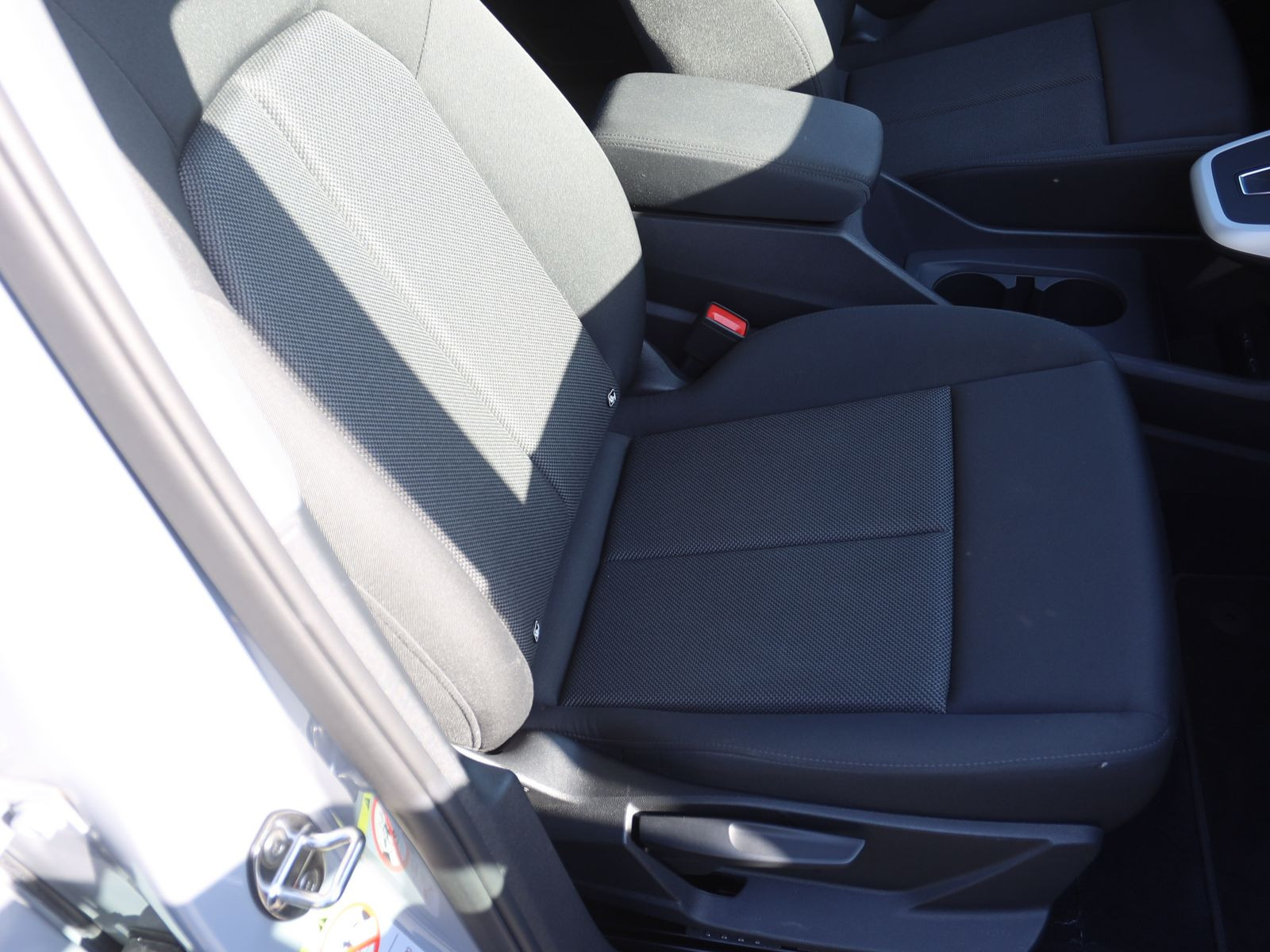Audi Q4 e-tron 40 Navi LED ACC Standklima DAB