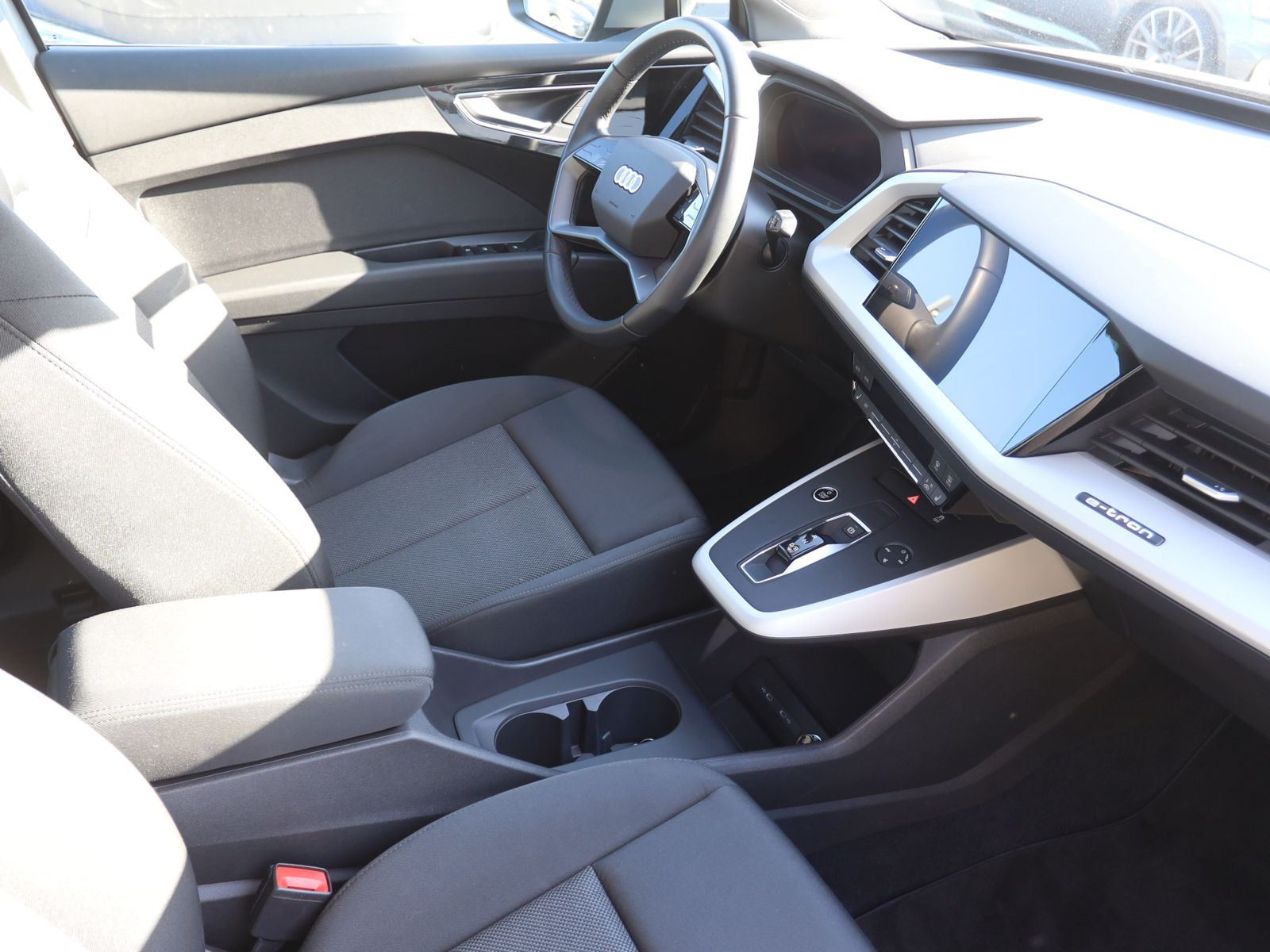 Audi Q4 e-tron 40 Navi LED ACC Standklima DAB