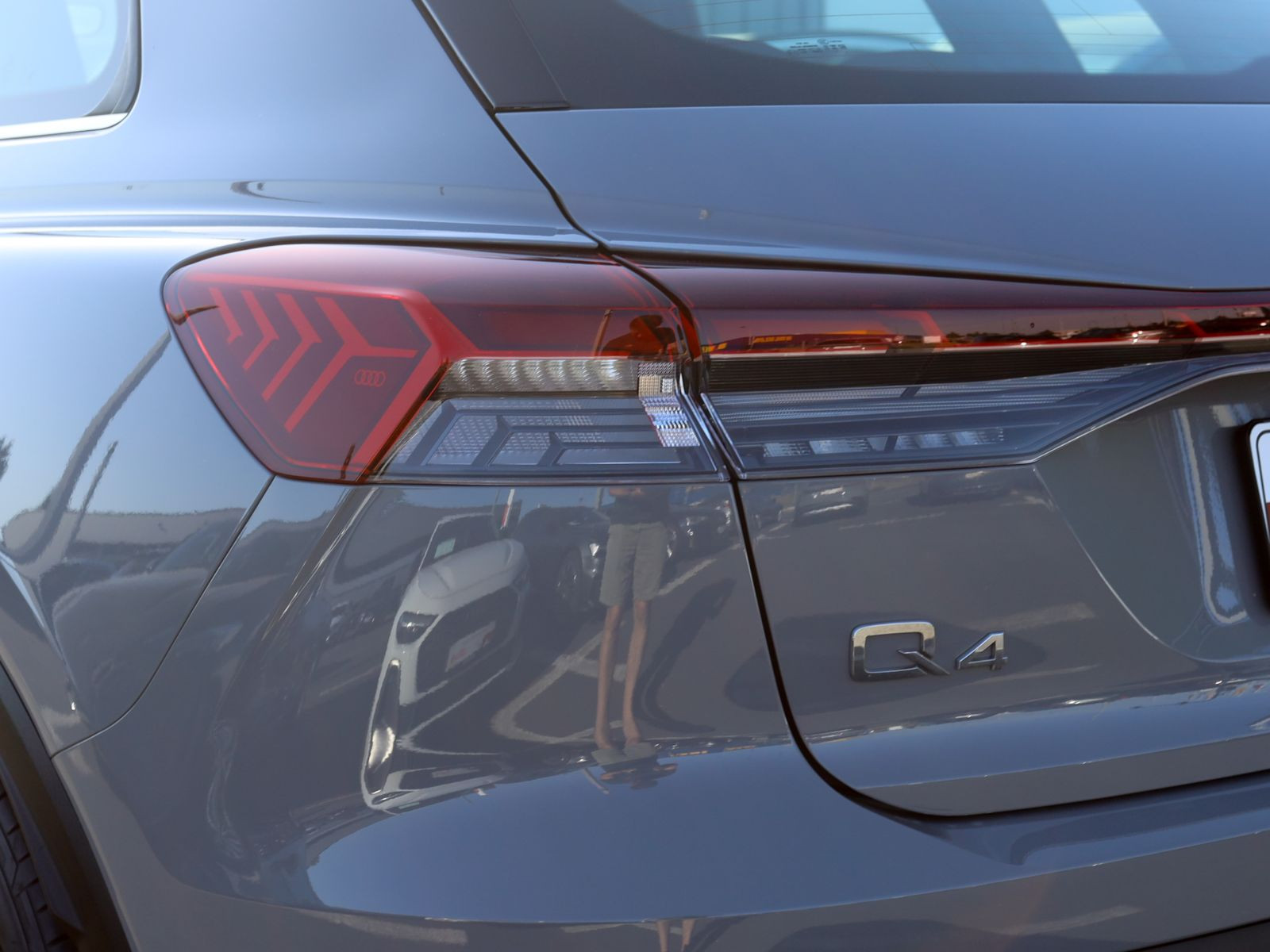 Audi Q4 e-tron 40 Navi LED ACC Standklima DAB