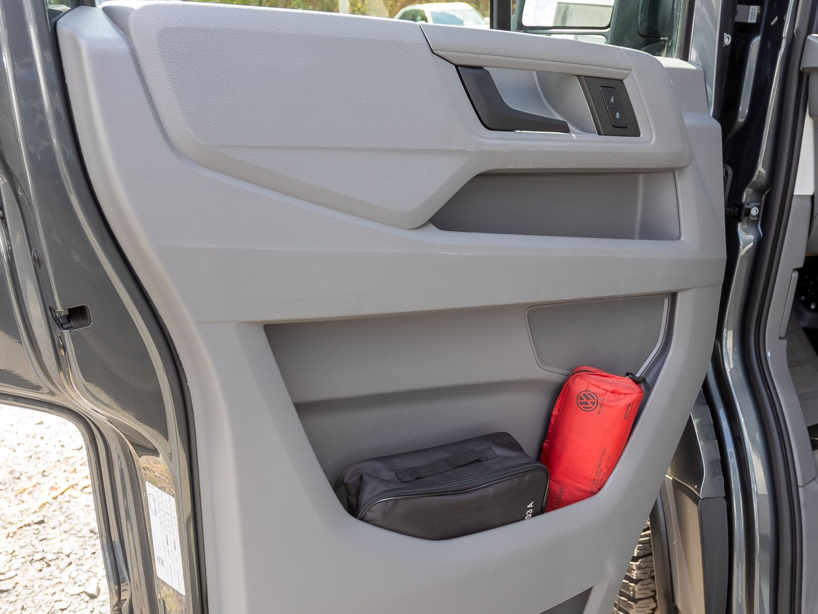Volkswagen Grand California 680 LR 2.0TDI 4M Automatik Navi LED ACC AHK