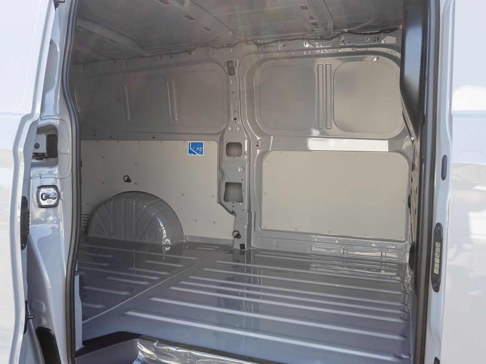 Volkswagen Transporter Kasten LR 2.0TDI Automatik LED ACC EPH AHK