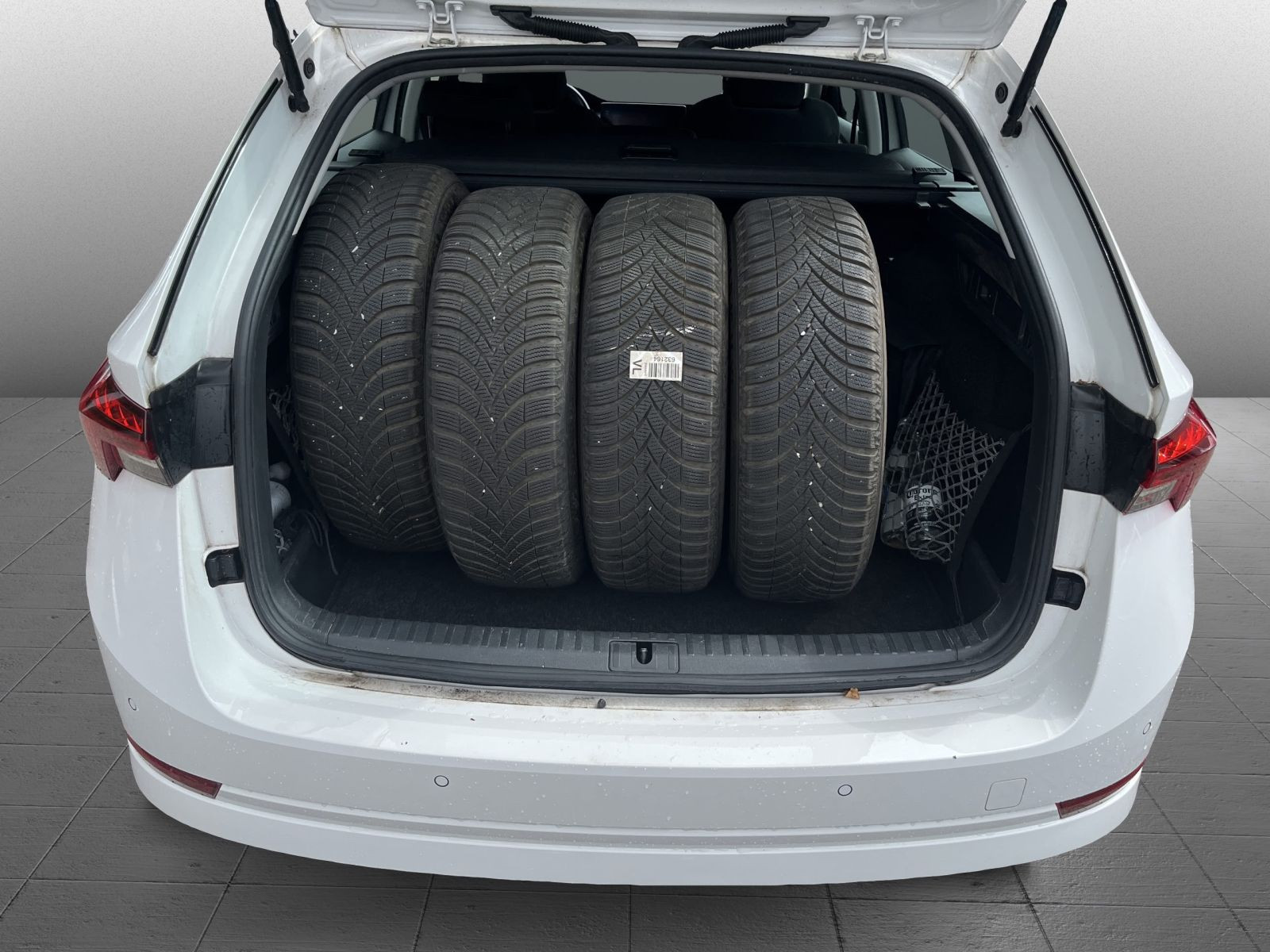 Skoda Octavia Combi Ambition 2.0 TDI LED Carplay AHK