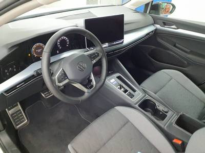 Volkswagen Golf VIII Goal 1.5 eTSI DSG Navi LED ACC EPH AHK