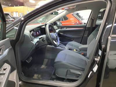 Volkswagen Golf VIII Goal 1.5 eTSI DSG Navi LED ACC EPH AHK