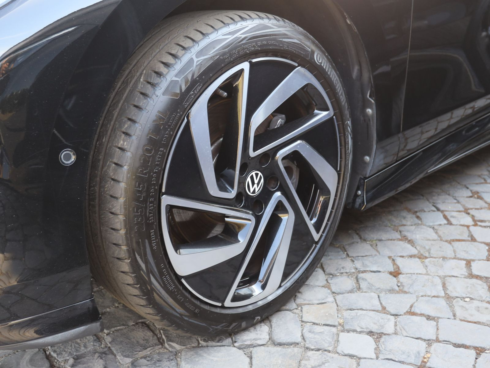 Volkswagen ID.7 Tourer Pro, AHK, Navi, LED-Matrix, Area View inkl. Rückfahrkamera, Augmented-Reality-Head-up-Display