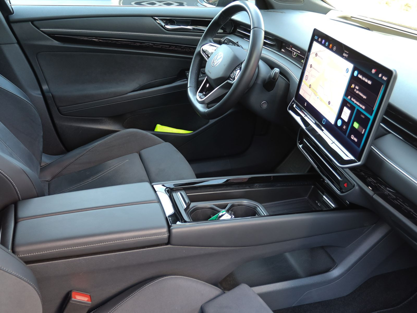 Volkswagen ID.7 Tourer Pro, AHK, Navi, LED-Matrix, Area View inkl. Rückfahrkamera, Augmented-Reality-Head-up-Display