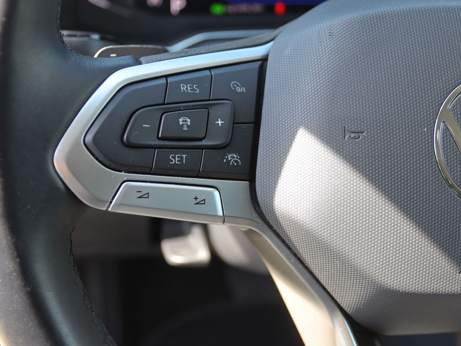 Volkswagen Polo 1.0 TSI DSG Style, Navi, LED-Matrix, Rückfahrkamera, App-Connect