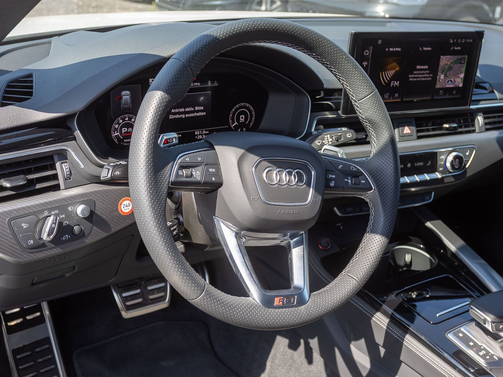 Audi RS 4 Avant Navi Matrix HuD Panorama ACC EPH AHK