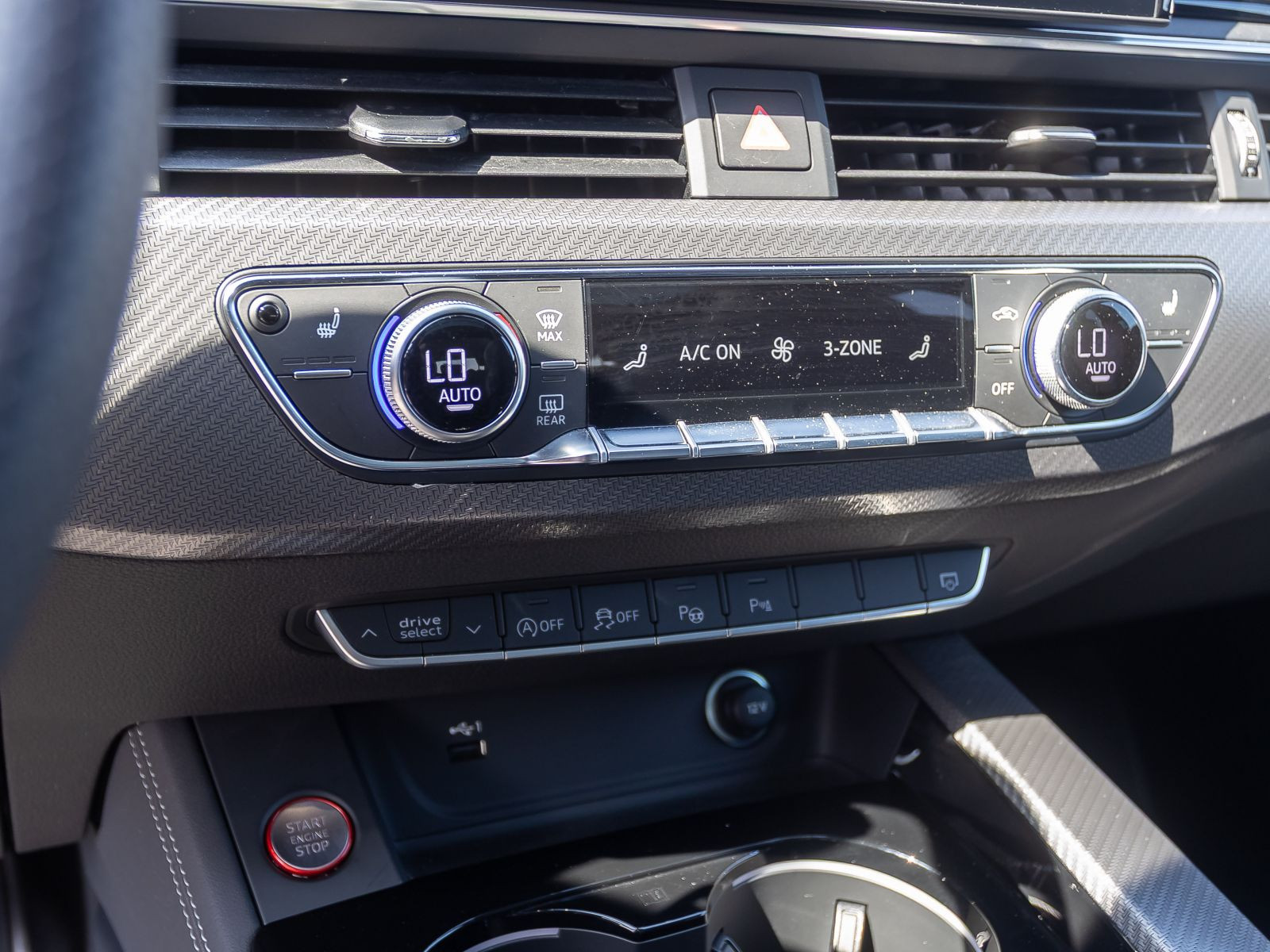 Audi RS 4 Avant Navi Matrix HuD Panorama ACC EPH AHK